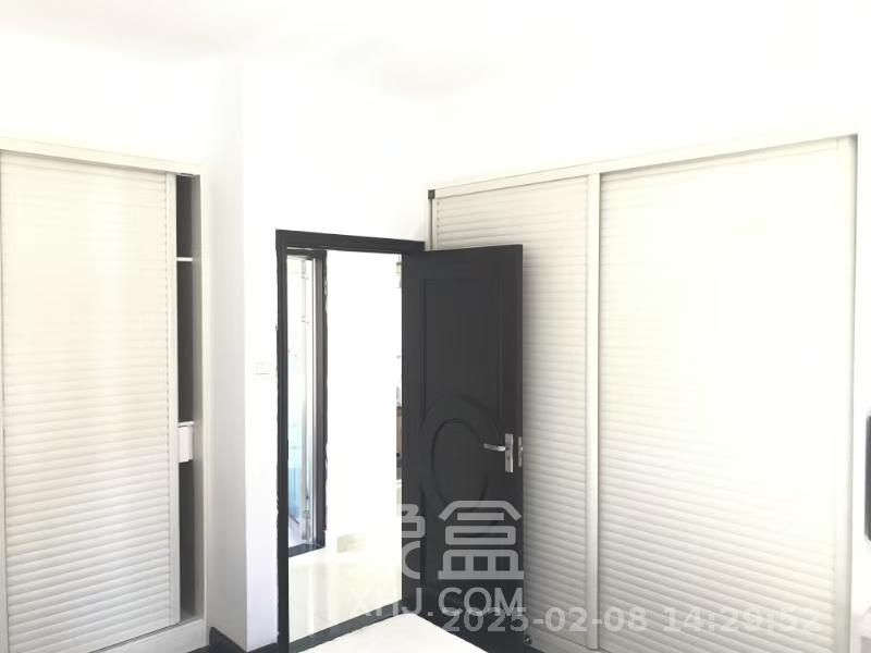华盛家园  4室2厅2卫   2500.00元/月室内图