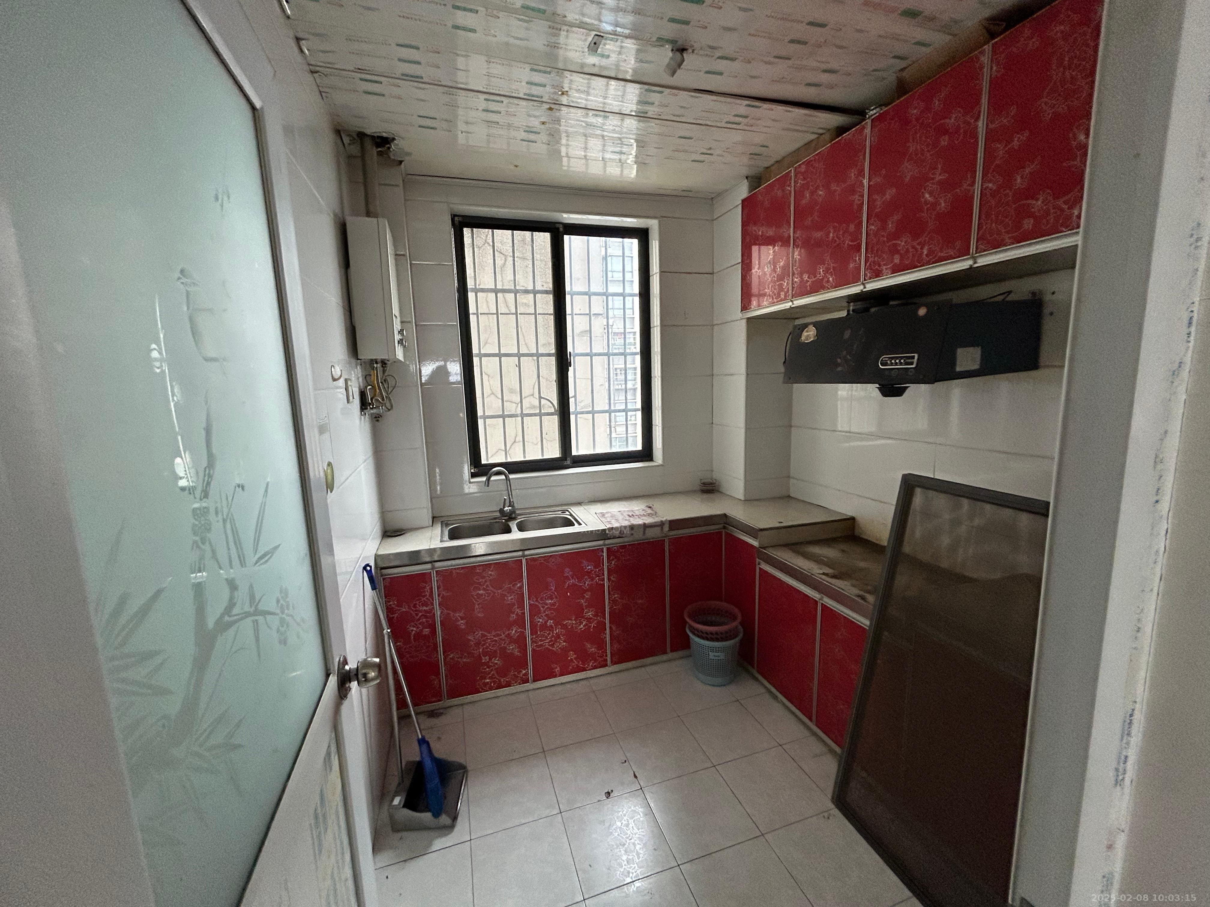 阳光新城  2室2厅1卫    1600.0元/月 阳光新城  2室2厅1卫    1600.0元/月室内图