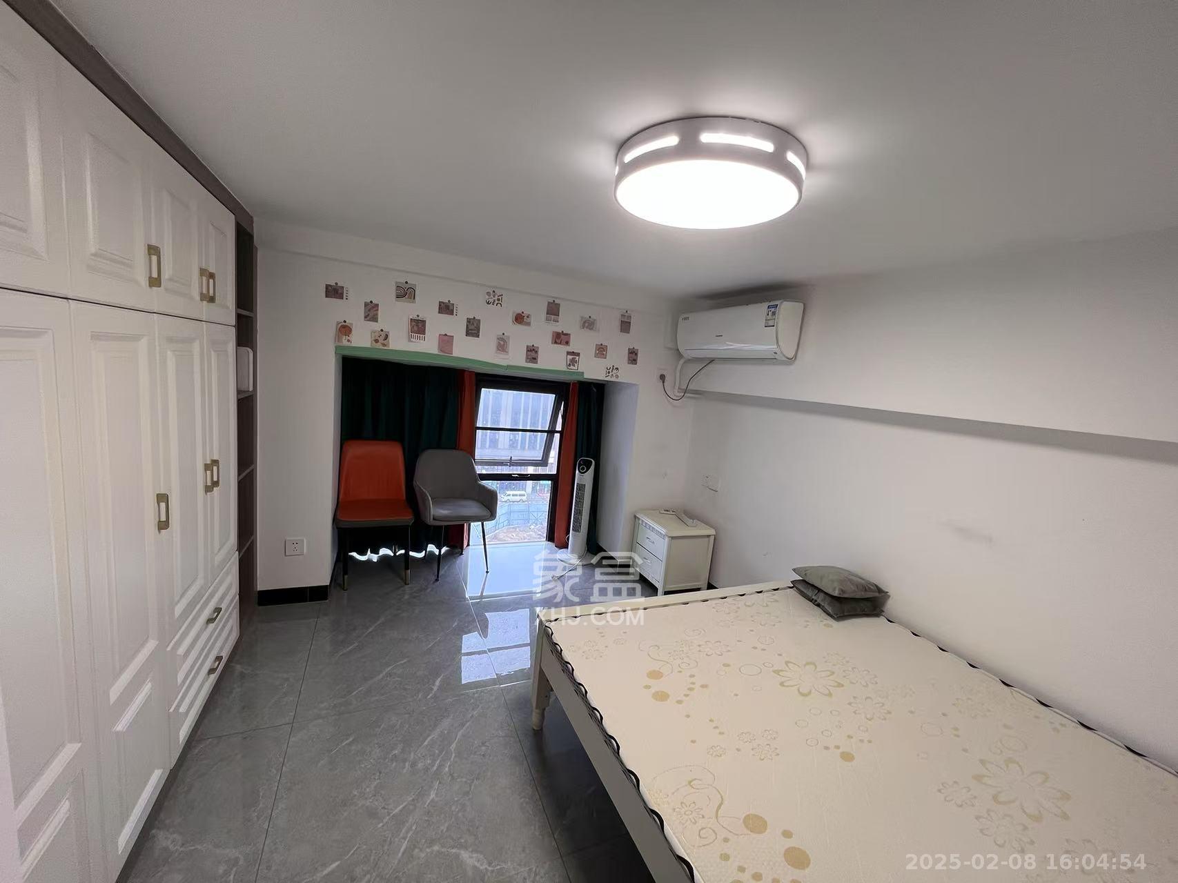 龙湖新壹城 2室1厅1卫 2600.0元/月 龙湖新壹城 2室1厅1卫 2600.0元/月室内图