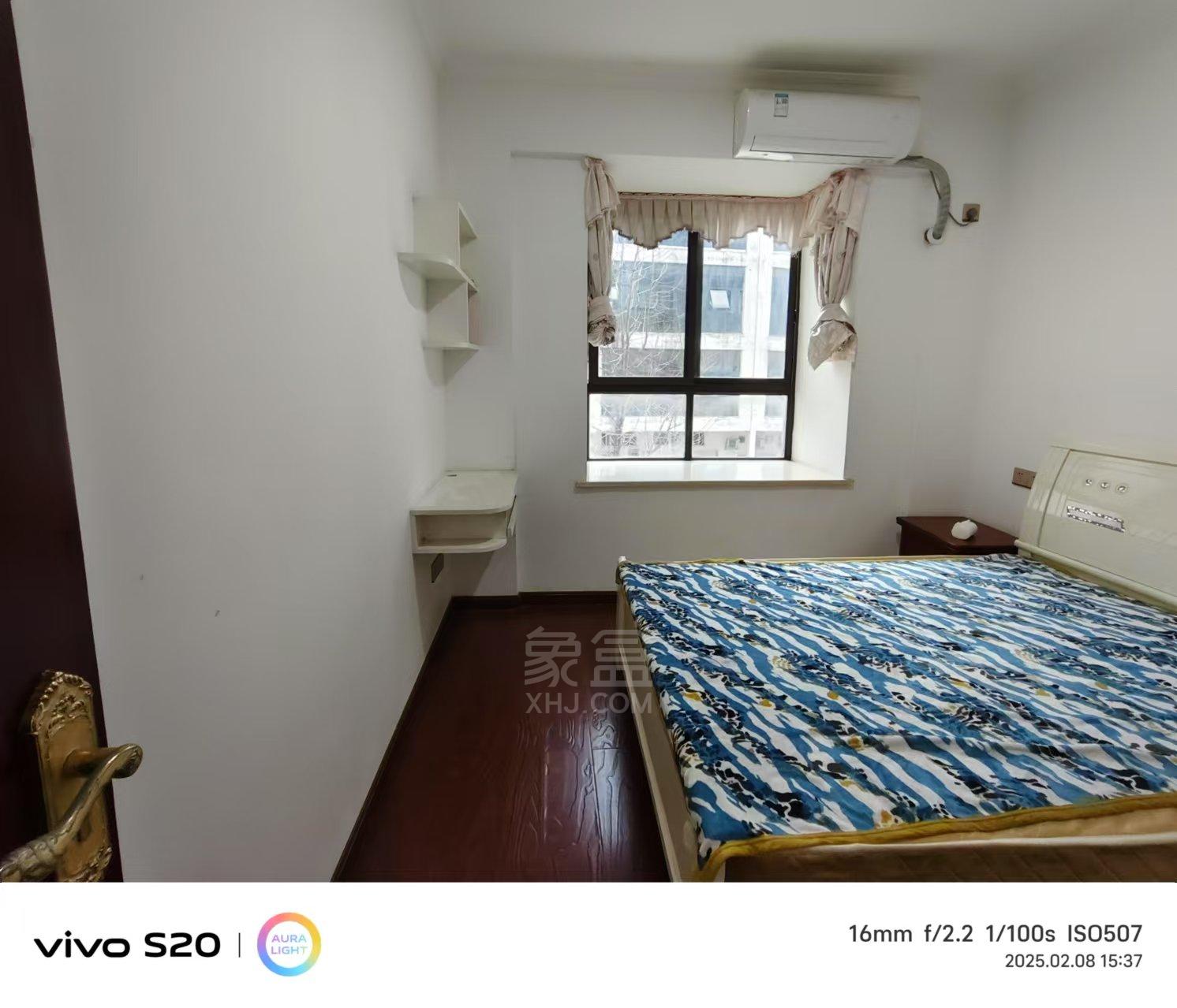 金碧花园 3室2厅2卫 2200.0元/月 金碧花园 3室2厅2卫 2200.0元/月室内图