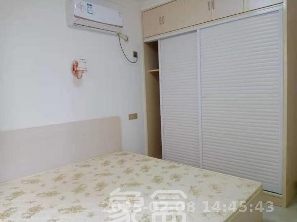 丽发新城  2室2厅1卫   1800.00元/月室内图