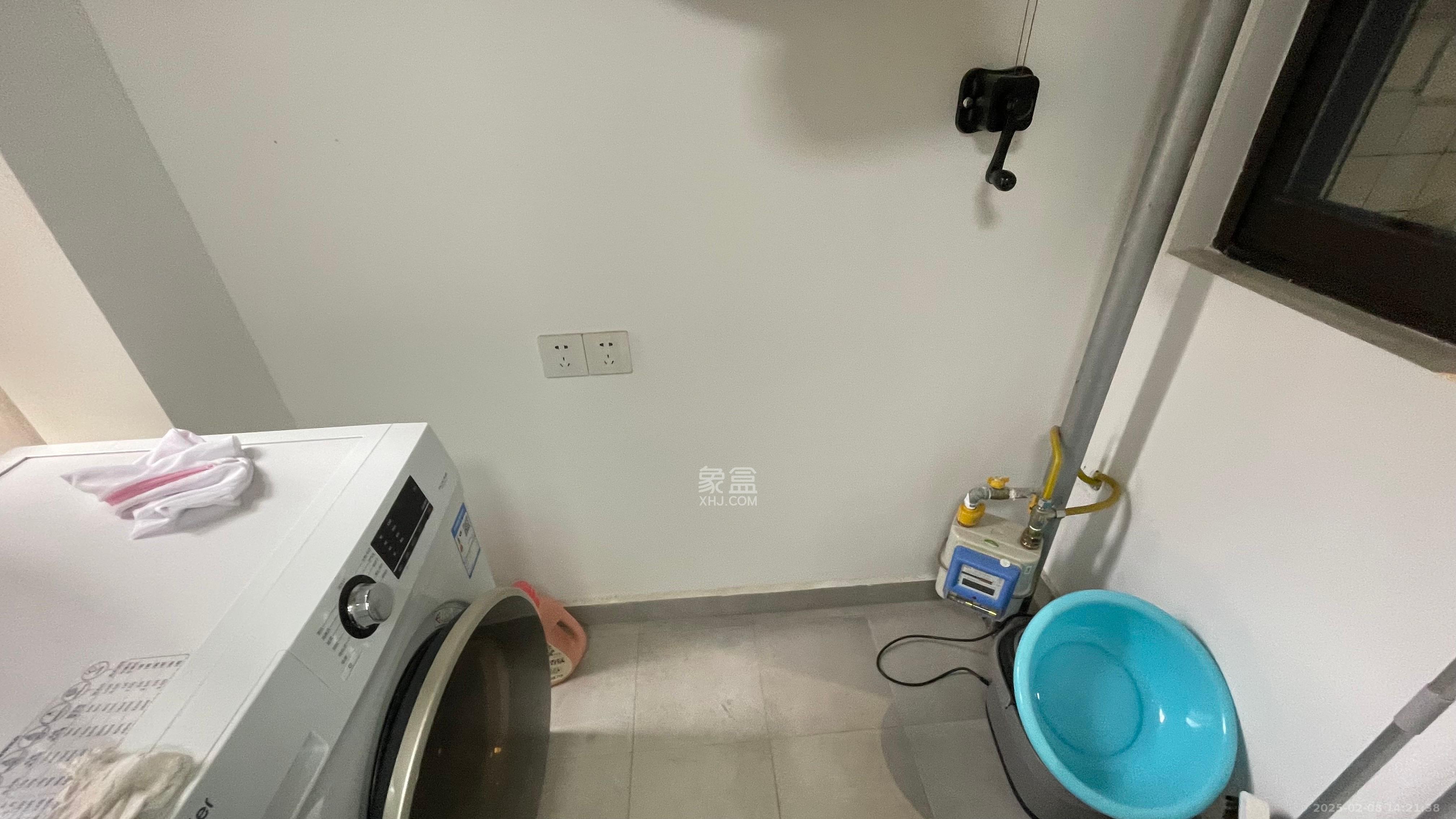 融创融公馆(融创臻苑)  1室1厅1卫    1800.0元/月 融创融公馆(融创臻苑)  1室1厅1卫    1800.0元/月室内图