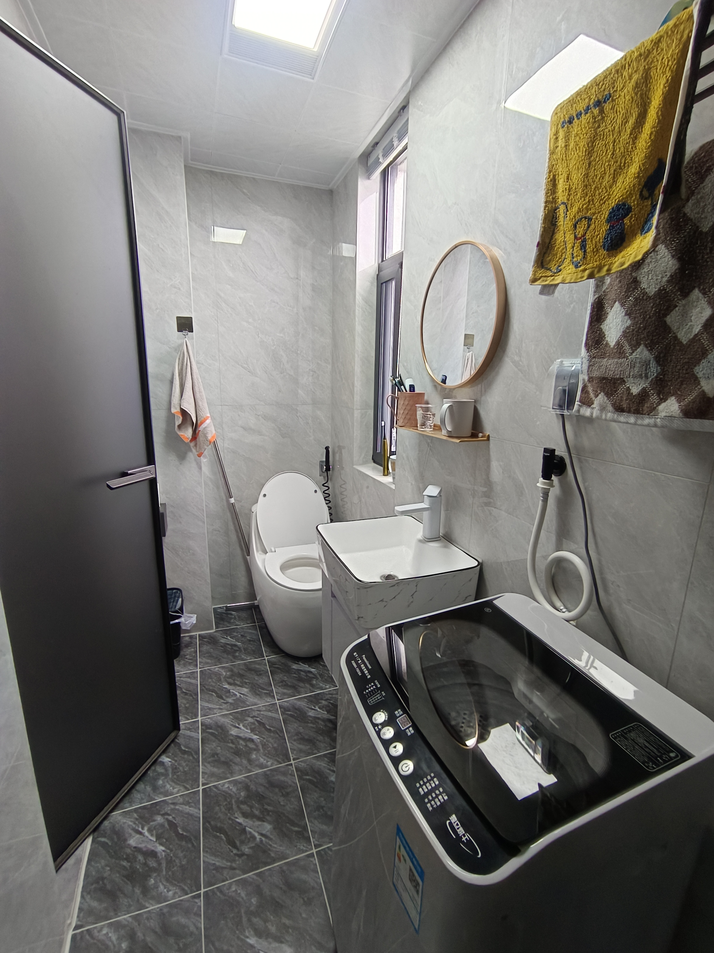 龙珠新城 1室1厅1卫 75.0万 龙珠新城 1室1厅1卫 75.0万客厅