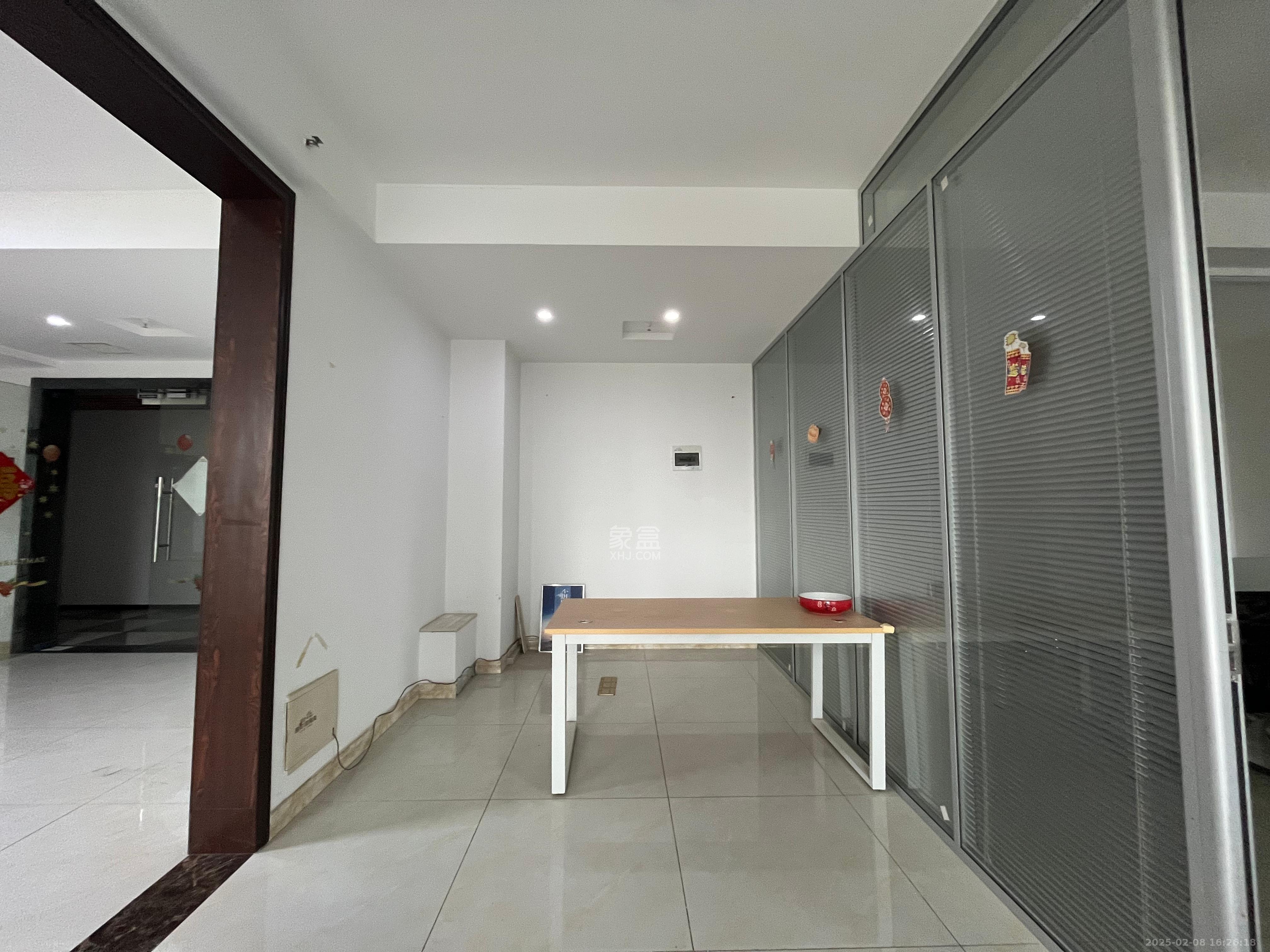 融科东南海 2室2厅1卫 5000.0元/月 融科东南海 2室2厅1卫 5000.0元/月室内图