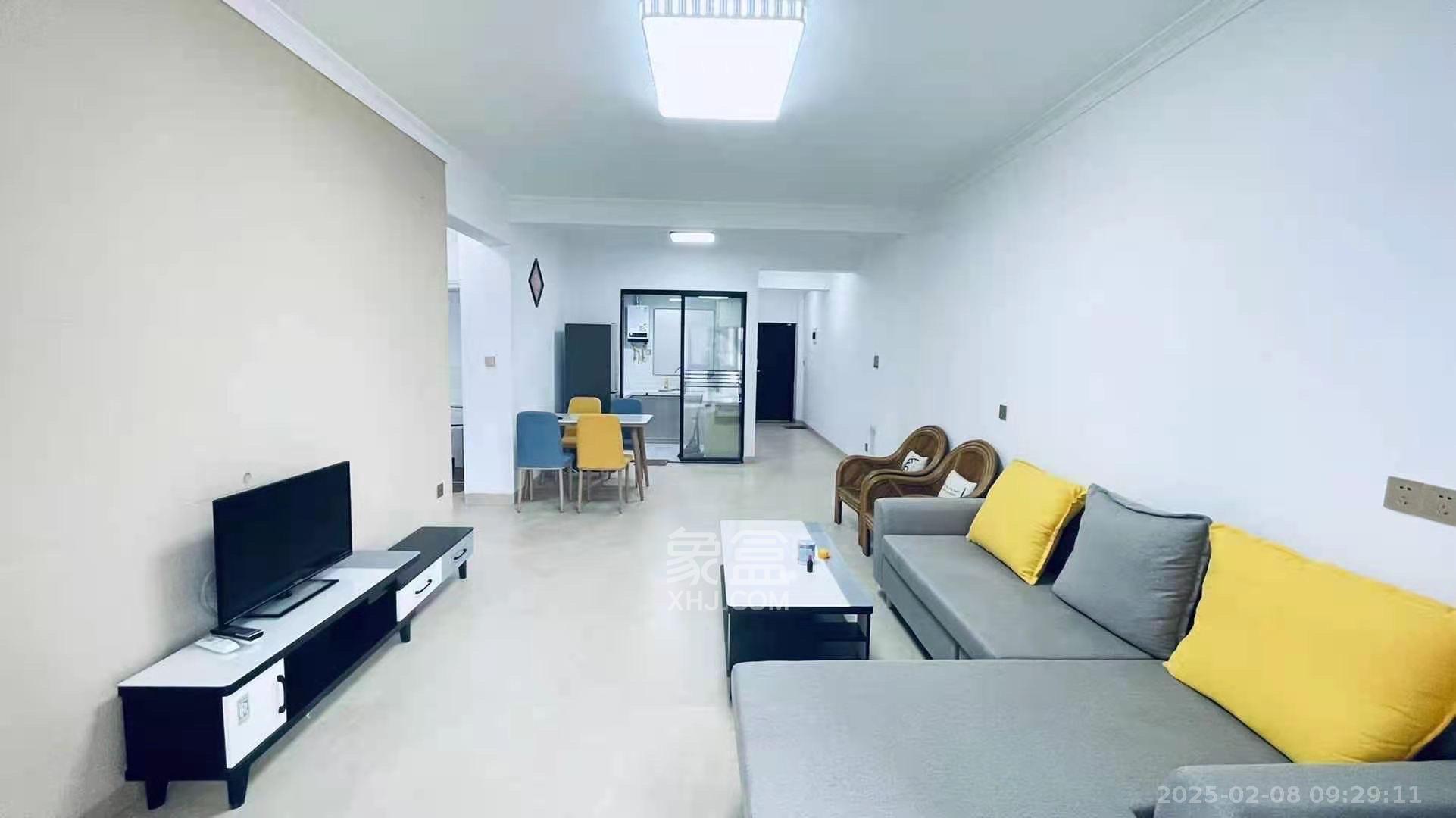华银南苑融域  3室2厅1卫   2800.00元/月室内图
