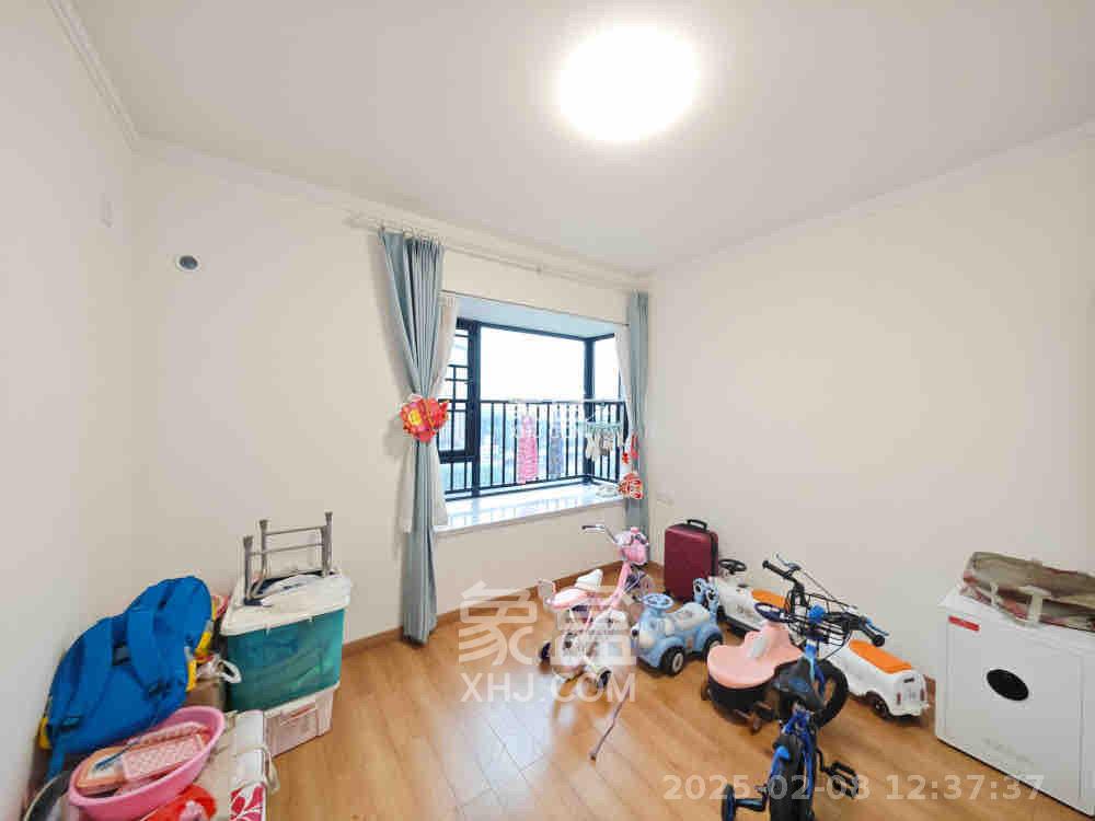 中建嘉和城凤凰台(中建瑞兴家园) 4室2厅2卫 2500.0元/月 中建嘉和城凤凰台(中建瑞兴家园) 4室2厅2卫 2500.0元/月室内图