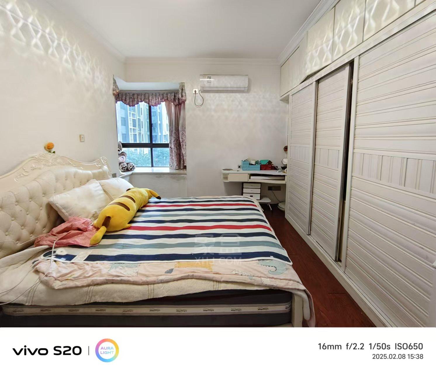 金碧花园 3室2厅2卫 2200.0元/月 金碧花园 3室2厅2卫 2200.0元/月室内图