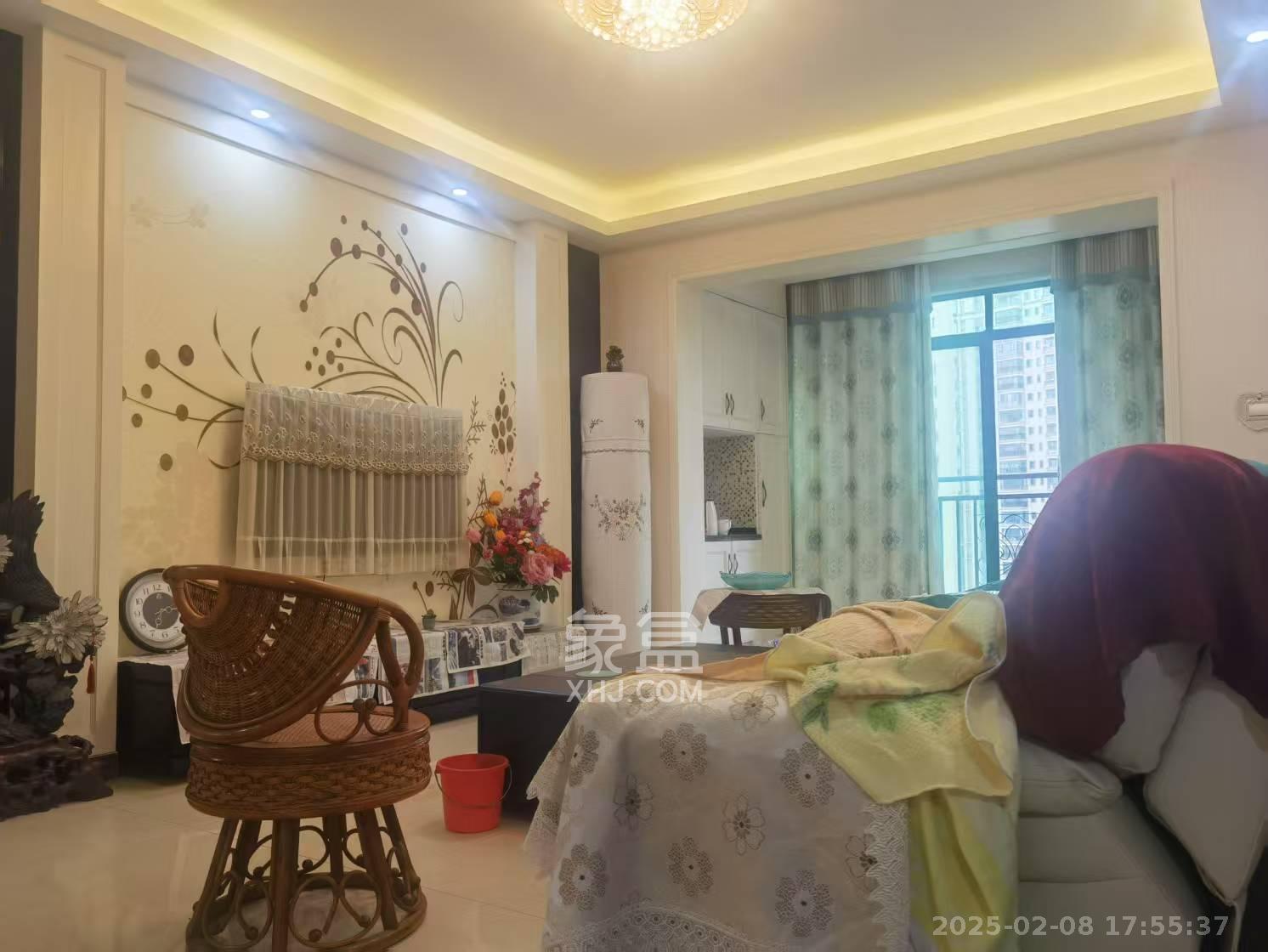 恒大御景湾 3室2厅2卫 4000.0元/月 恒大御景湾 3室2厅2卫 4000.0元/月室内图