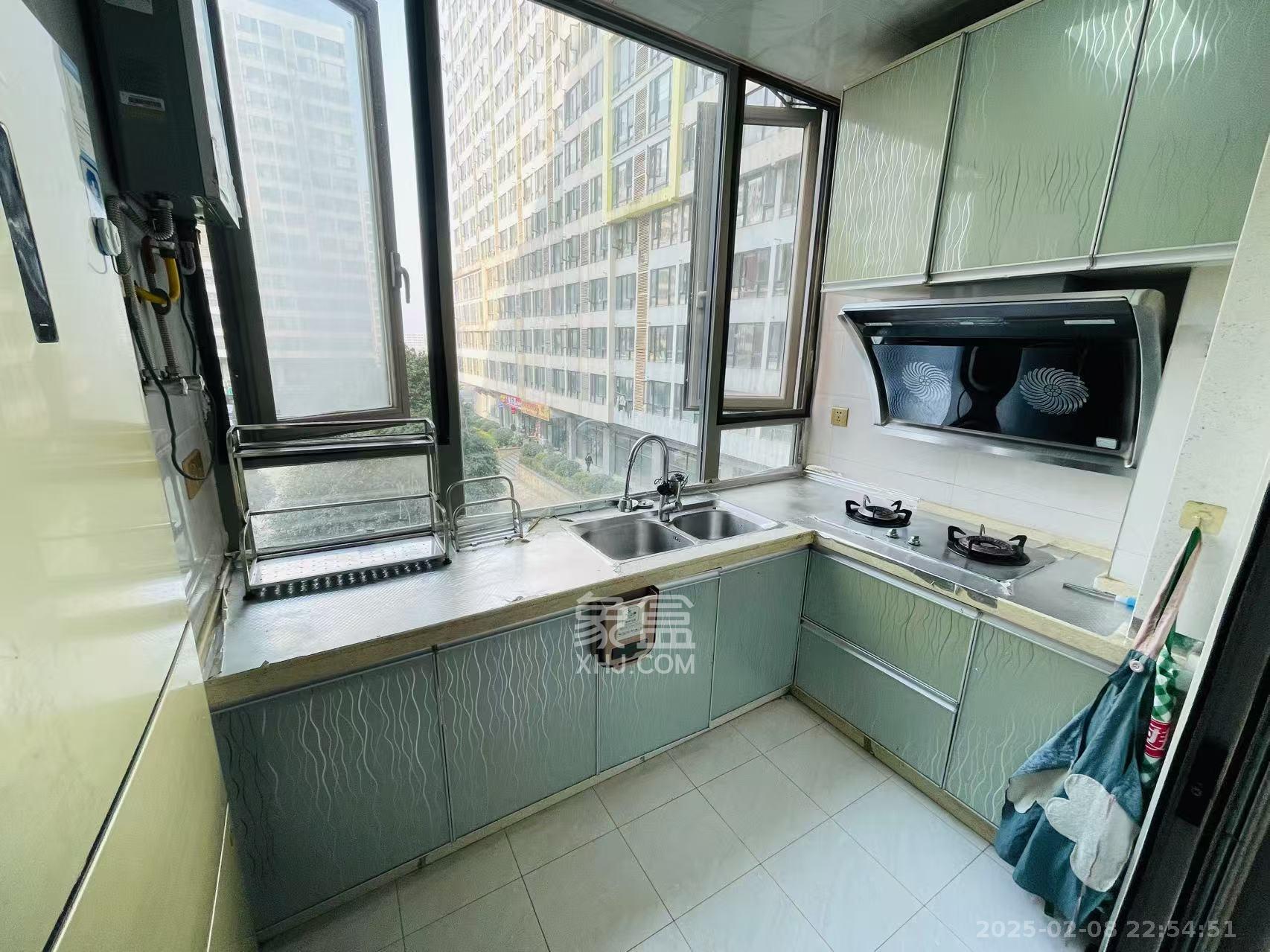 怡海星城  2室1厅1卫    1300.0元/月 怡海星城  2室1厅1卫    1300.0元/月室内图