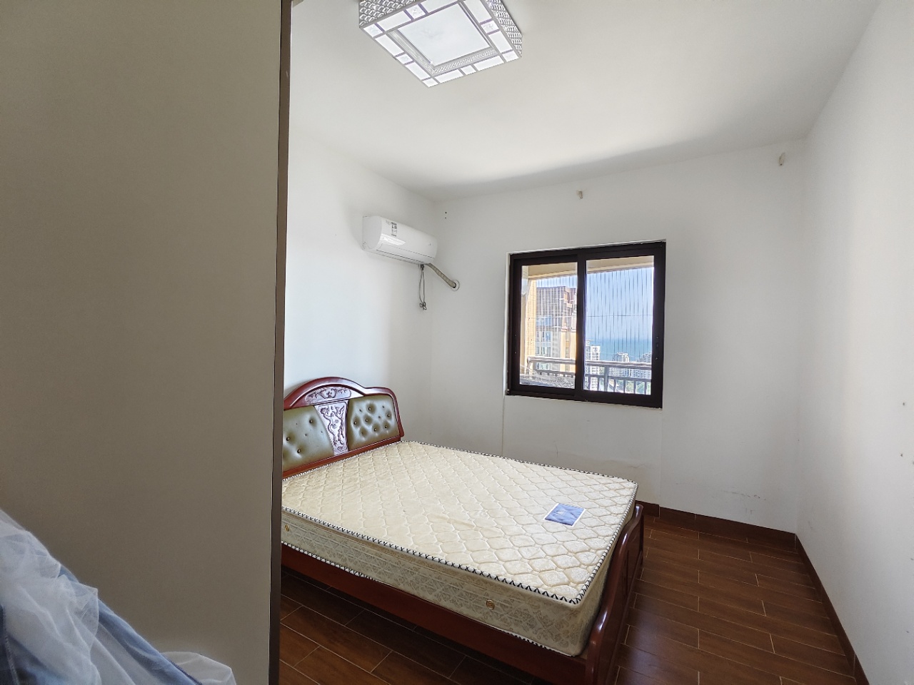 滨海豪庭 3室2厅2卫 3800.0元/月 滨海豪庭 3室2厅2卫 3800.0元/月室内图