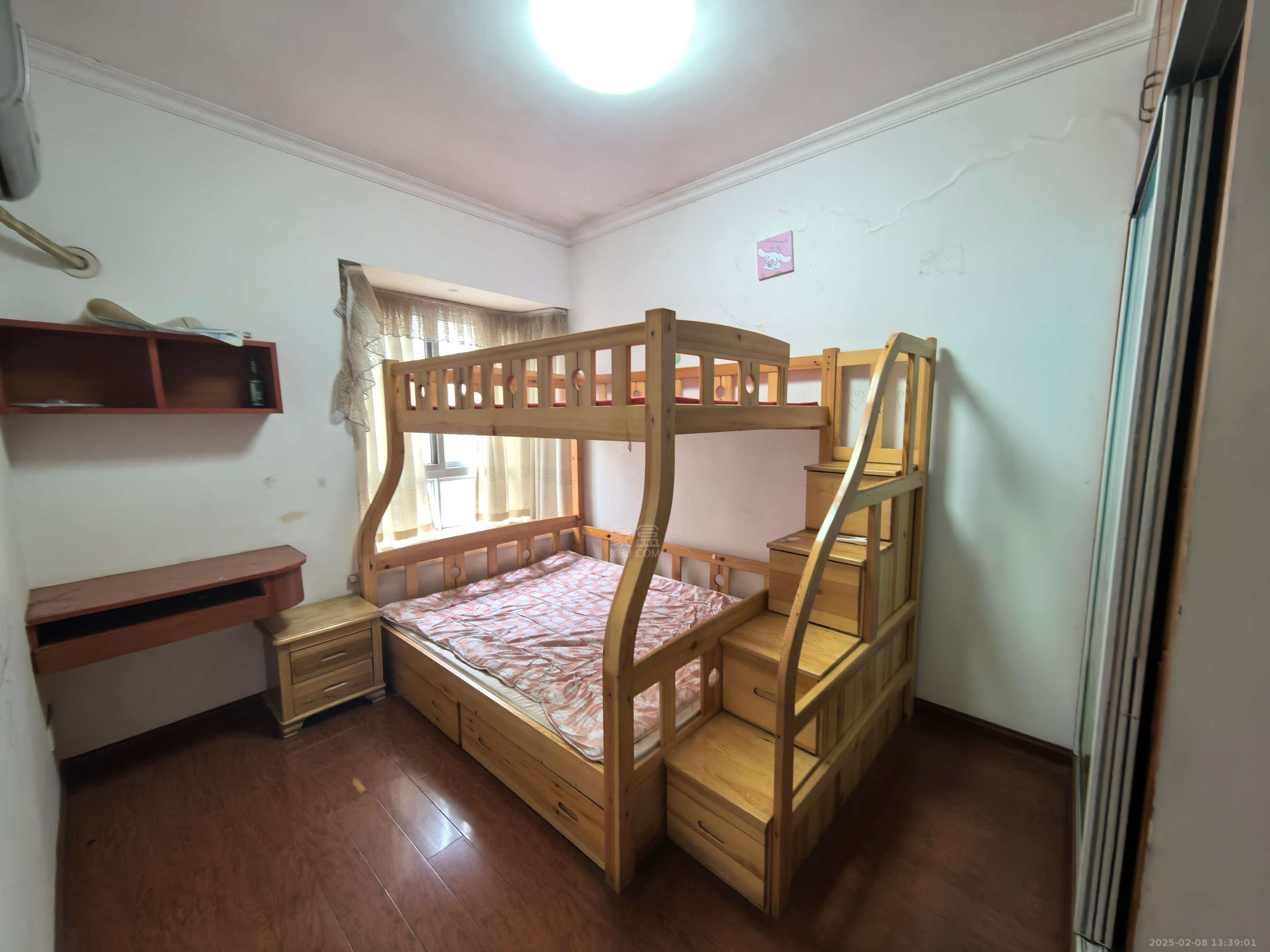 蓝筹公寓二期2-3栋 2室2厅1卫 1300.0元/月 蓝筹公寓二期2-3栋 2室2厅1卫 1300.0元/月室内图