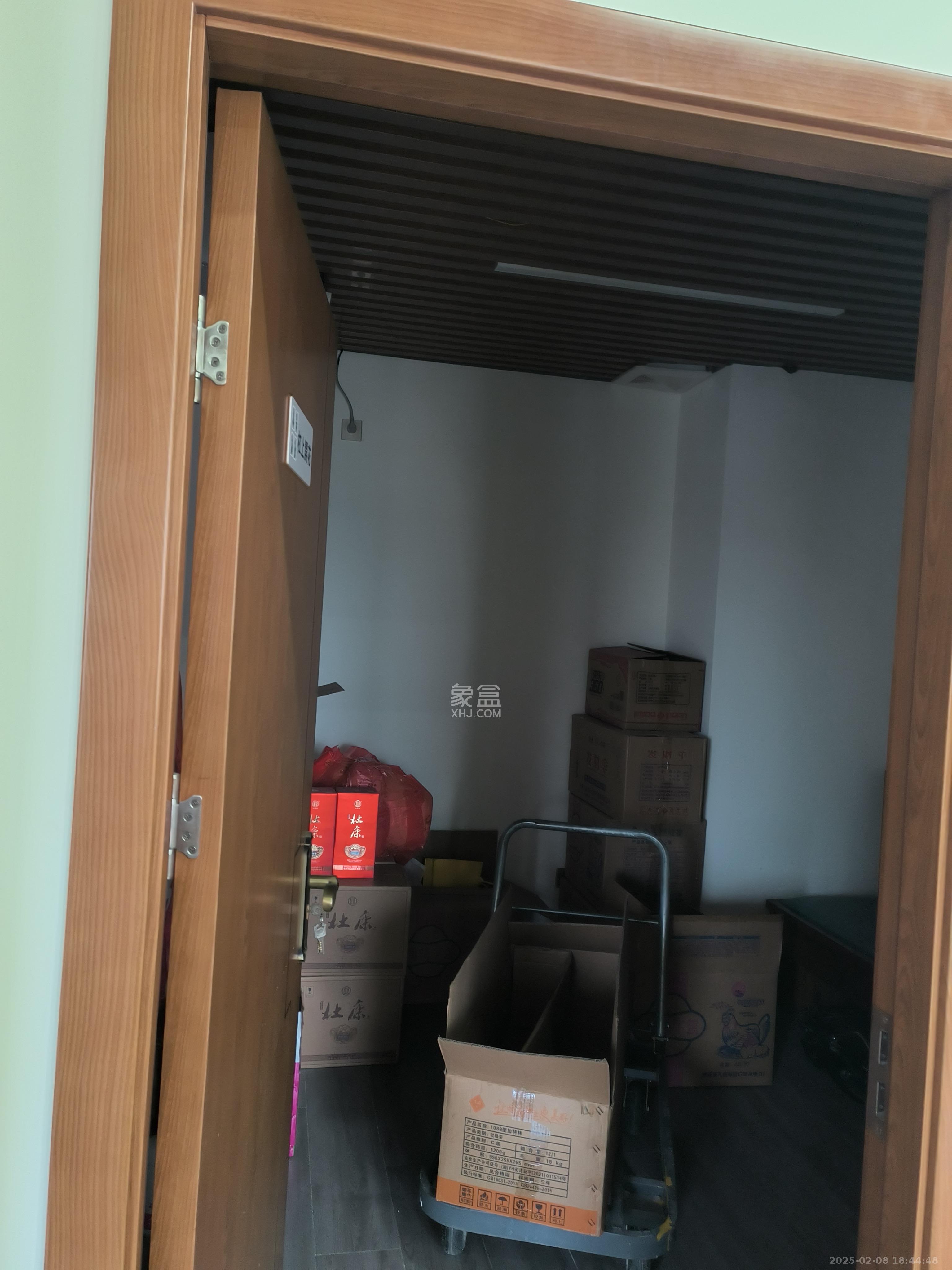 华润翡翠府  1室0厅0卫   8000.00元/月室内图