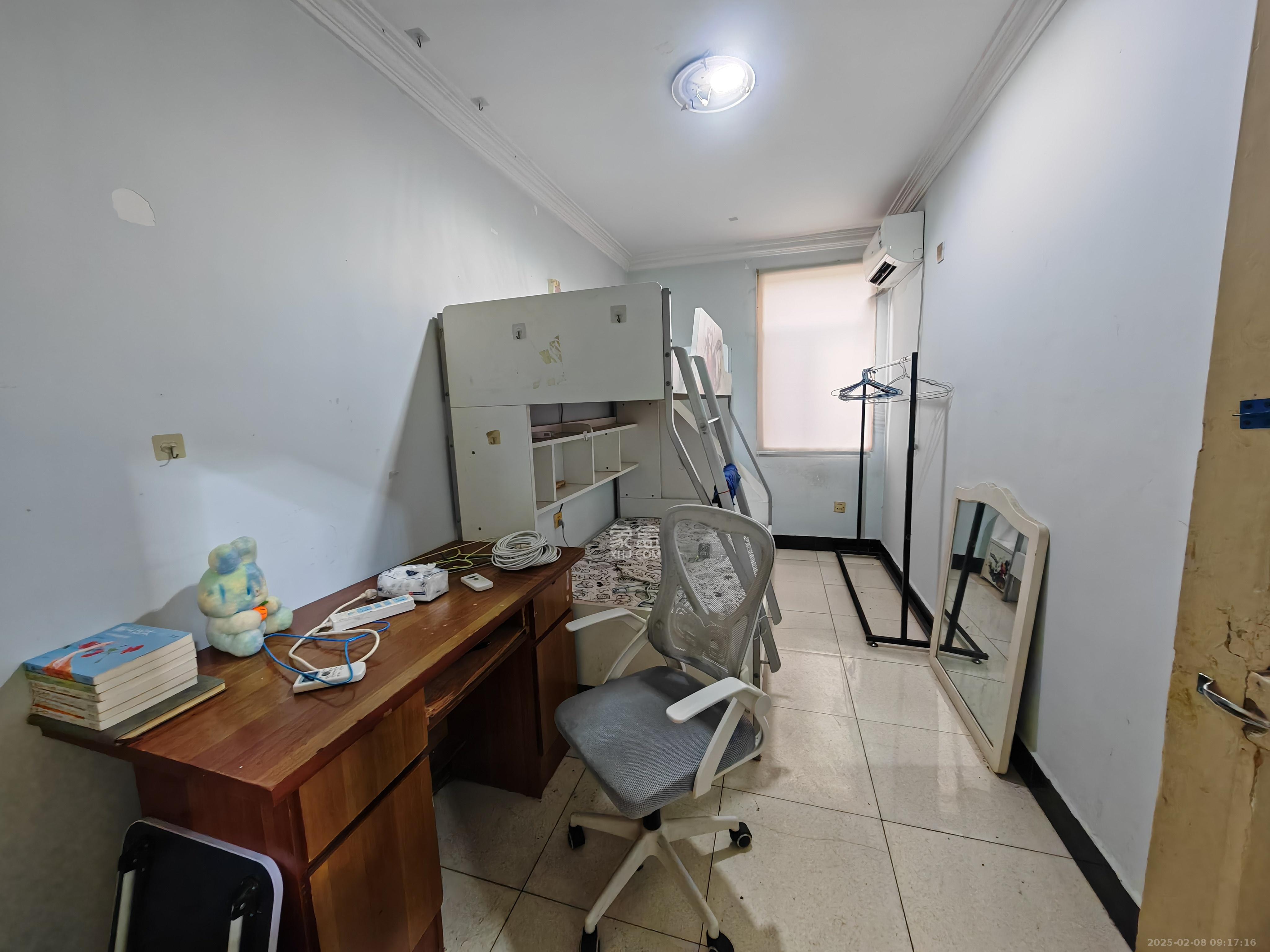 红旗社区  2室1厅1卫   1600.00元/月室内图