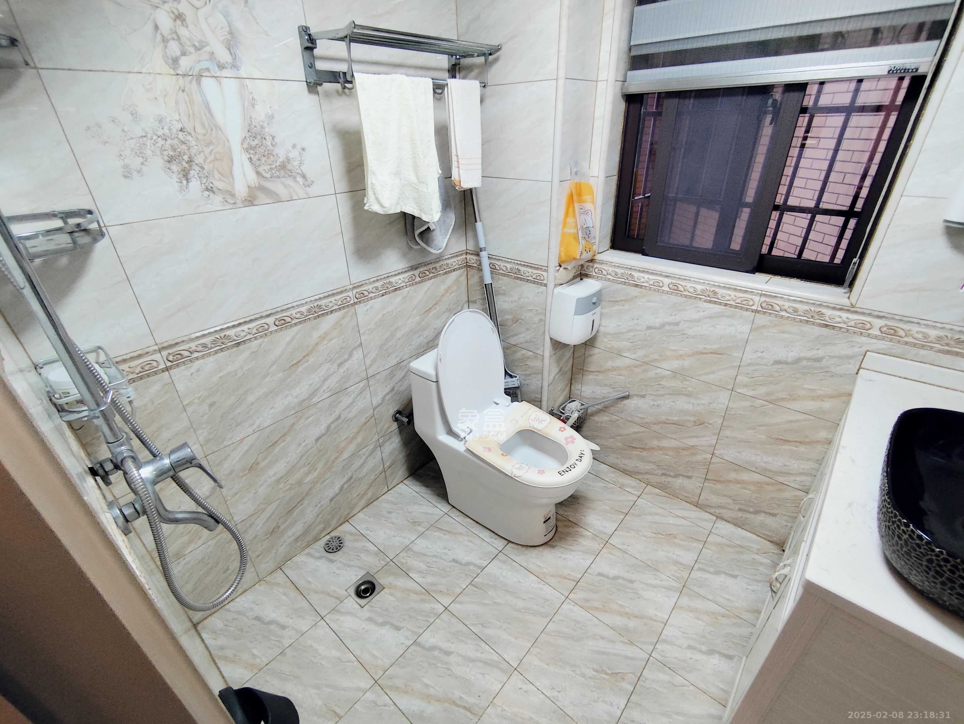 三景华御 3室2厅1卫 2200.0元/月 三景华御 3室2厅1卫 2200.0元/月室内图