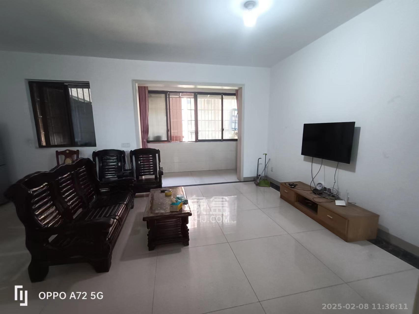 盛地春天里 3室2厅1卫 1500.0元/月 盛地春天里 3室2厅1卫 1500.0元/月室内图