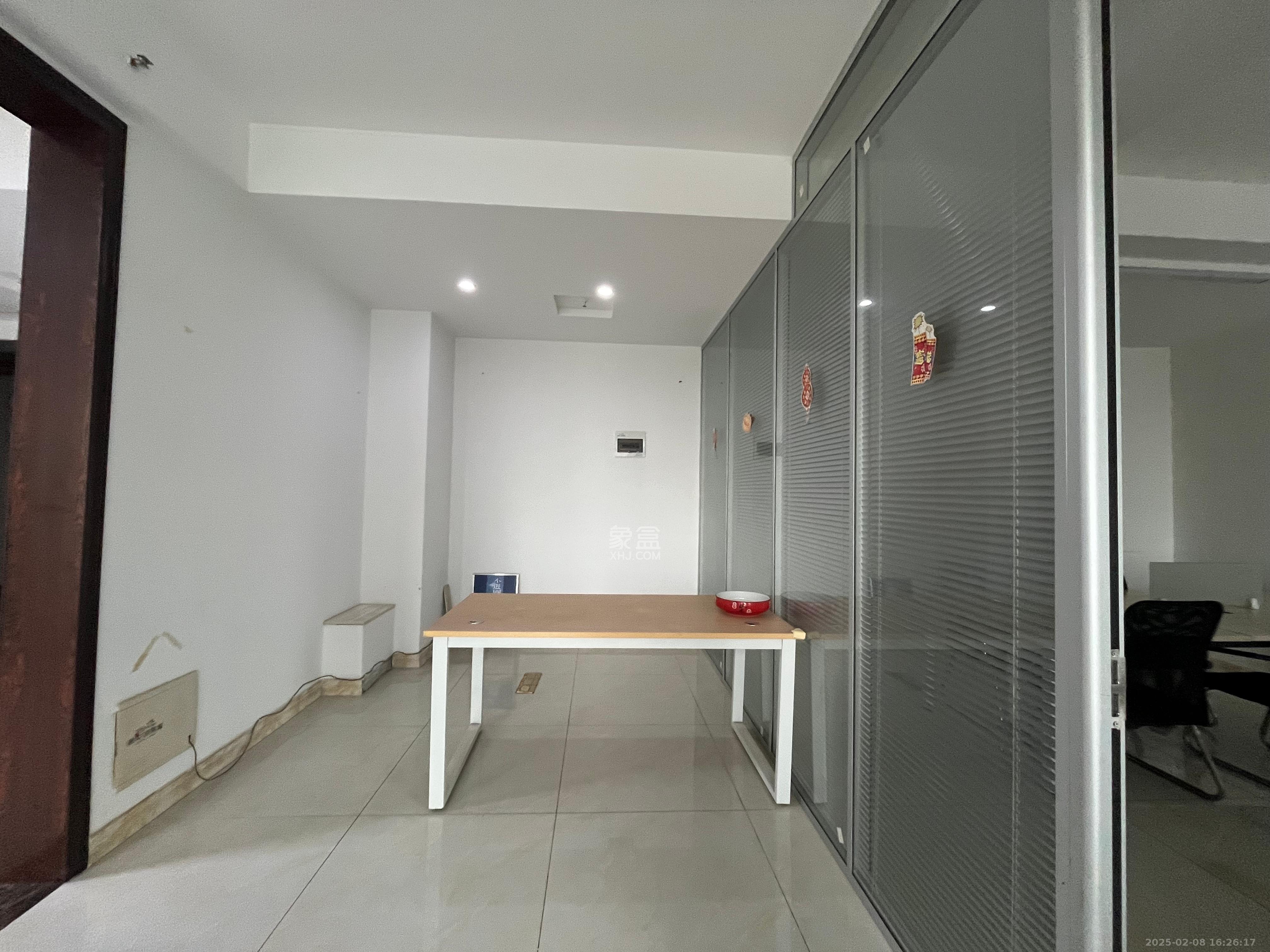 融科东南海 2室2厅1卫 5000.0元/月 融科东南海 2室2厅1卫 5000.0元/月室内图