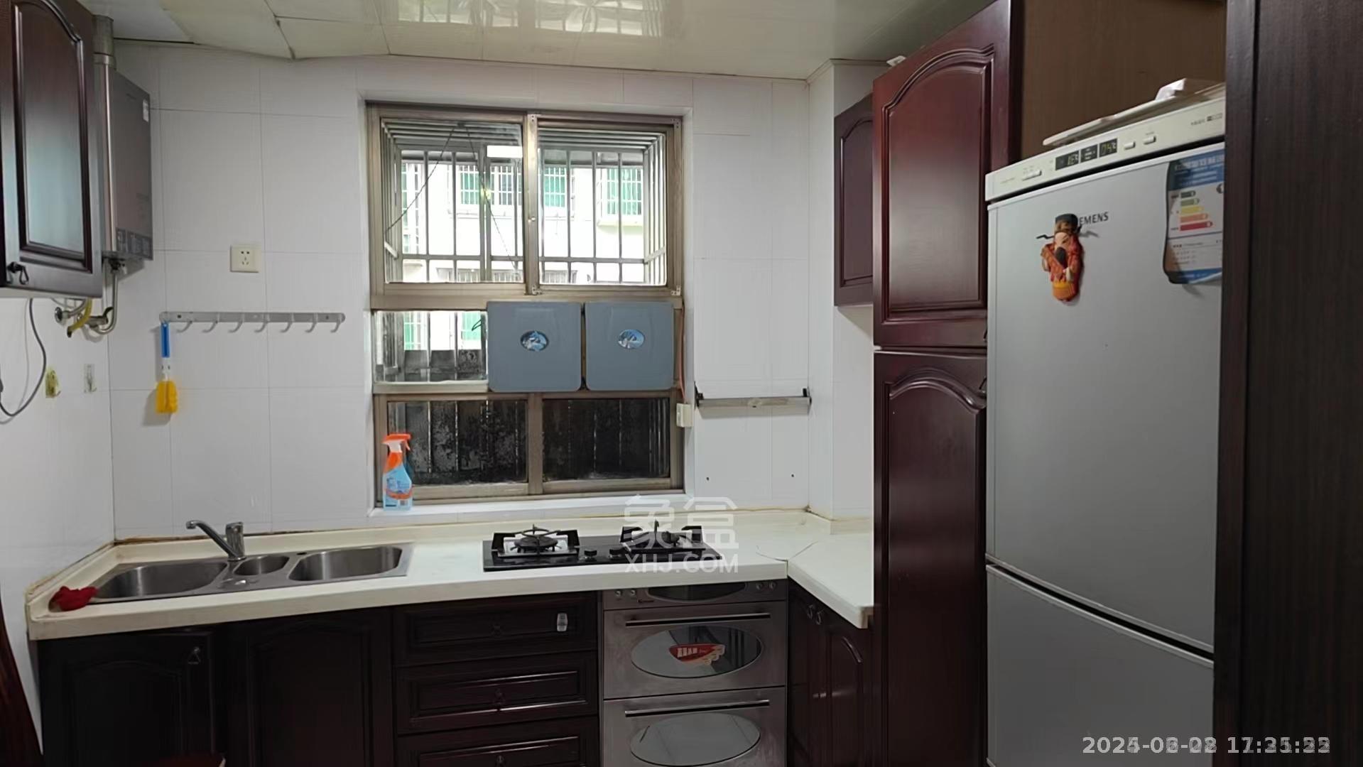 香草园  3室2厅2卫    1200.0元/月 香草园  3室2厅2卫    1200.0元/月室内图