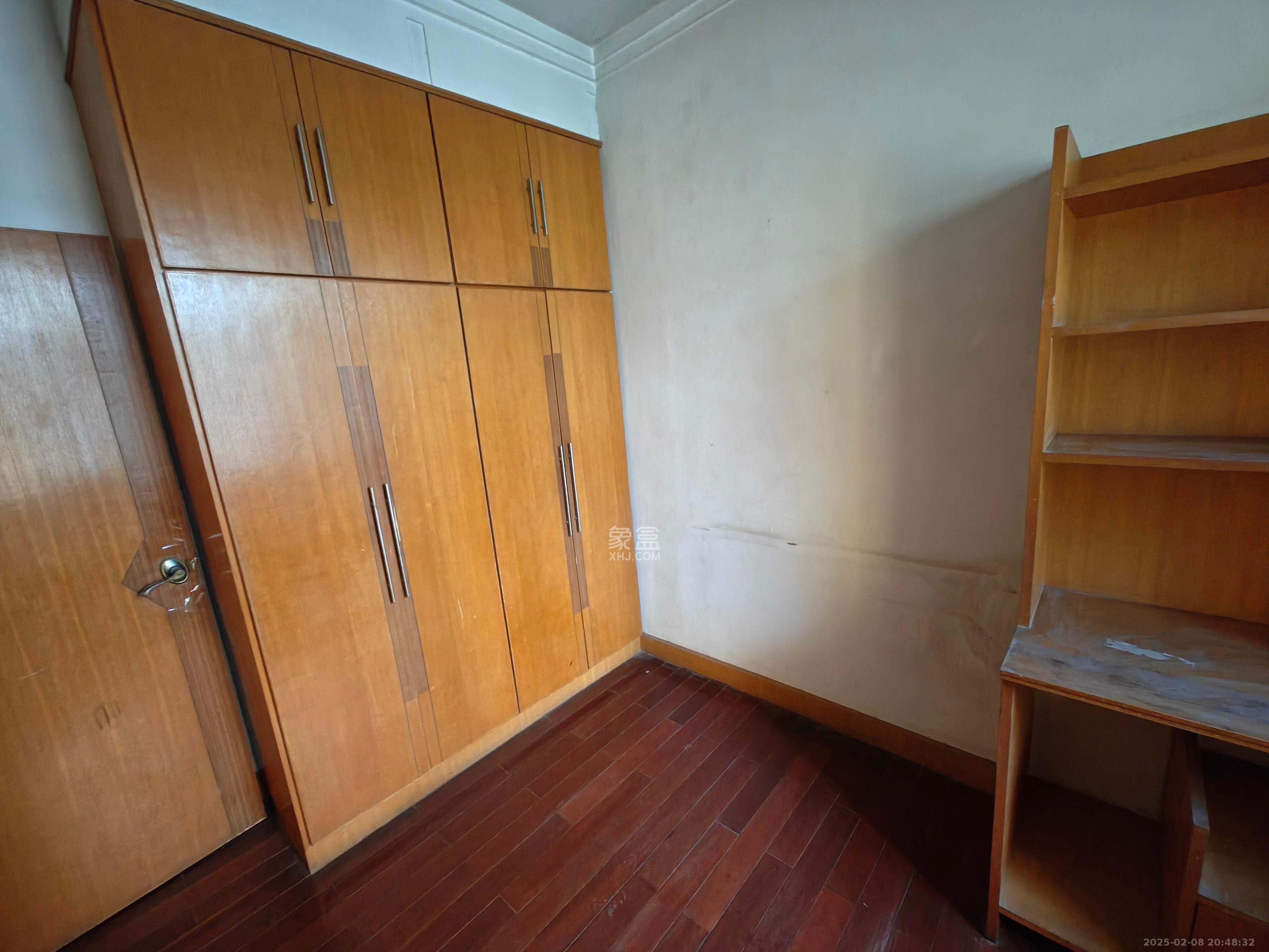 创远花园 4室2厅2卫 2500.0元/月 创远花园 4室2厅2卫 2500.0元/月室内图