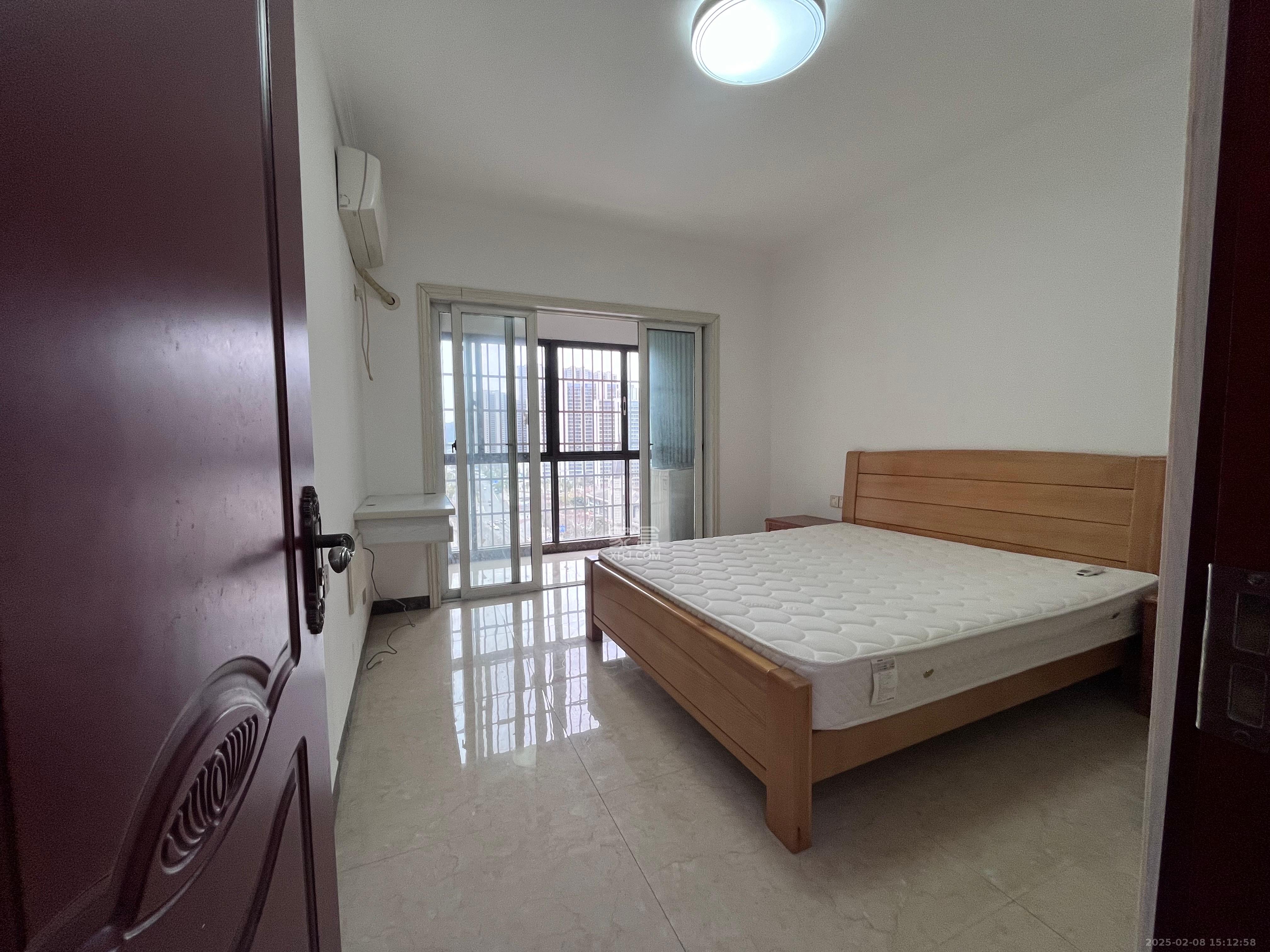 家兴苑  3室2厅1卫    2400.0元/月 家兴苑  3室2厅1卫    2400.0元/月室内图