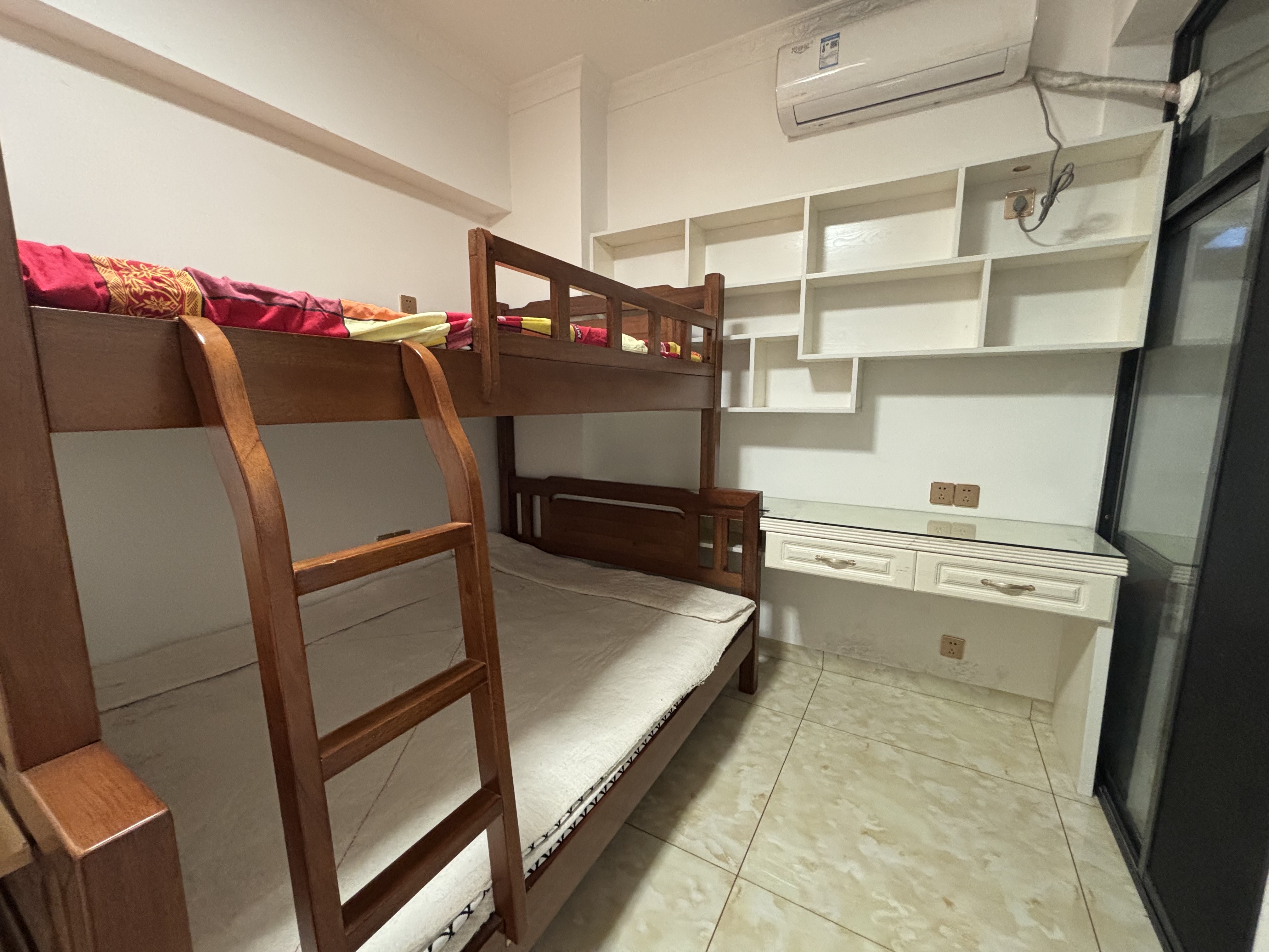 百弘学府城  2室2厅1卫    1500.0元/月室内图