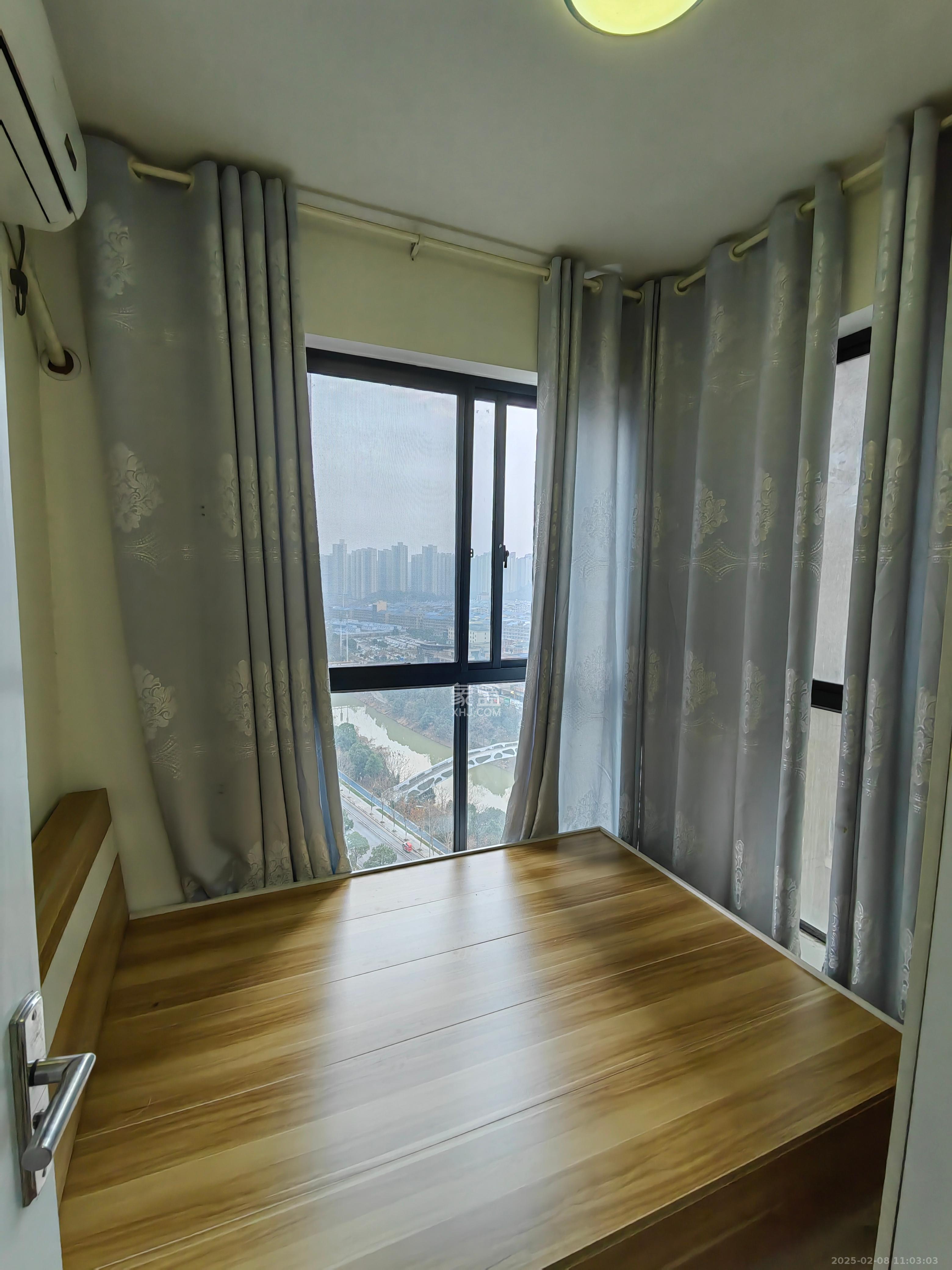 中建梅溪湖中心  3室2厅2卫   2800.00元/月室内图