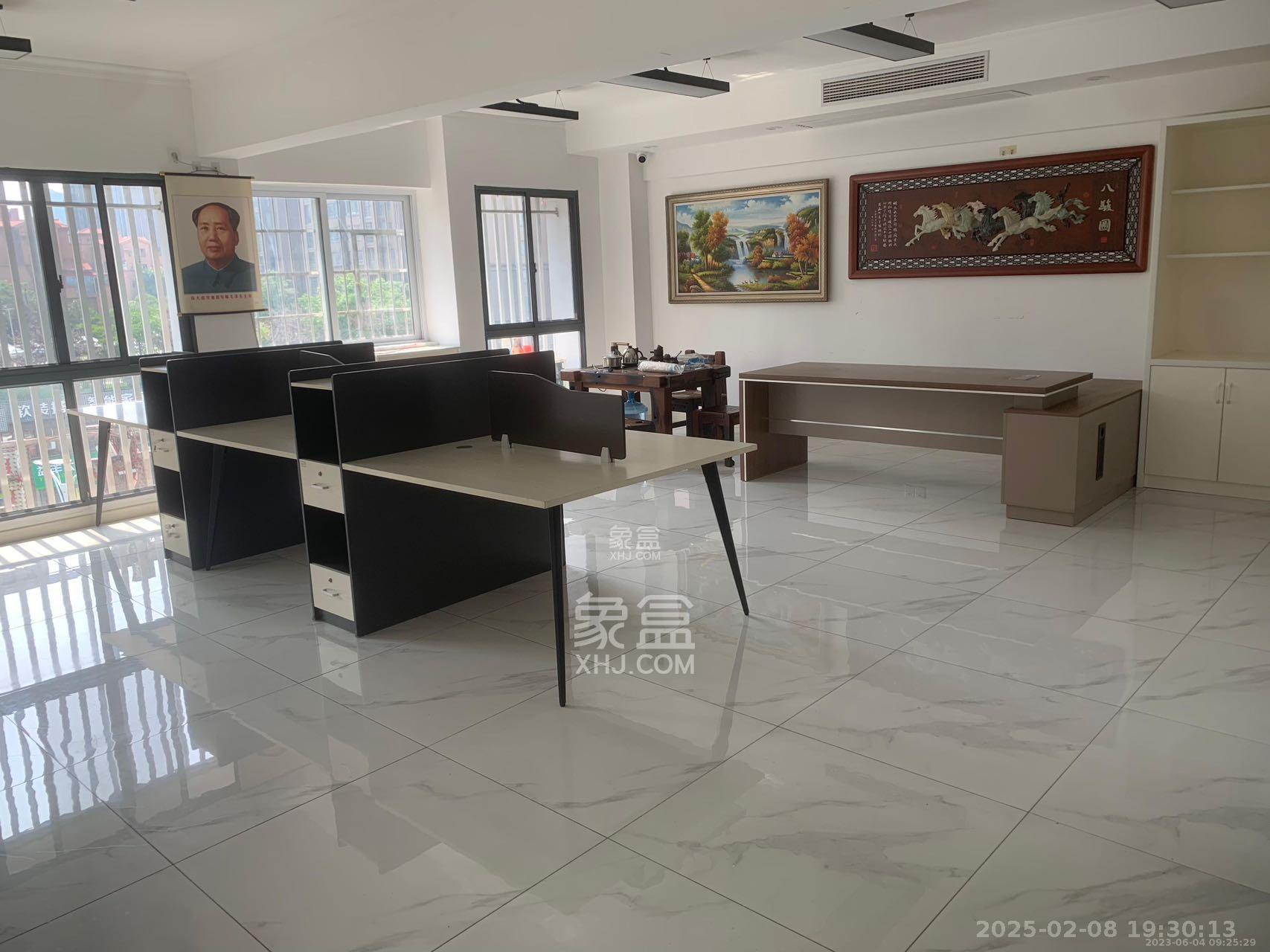 御湖国际  2室2厅1卫    2000.0元/月 御湖国际  2室2厅1卫    2000.0元/月室内图