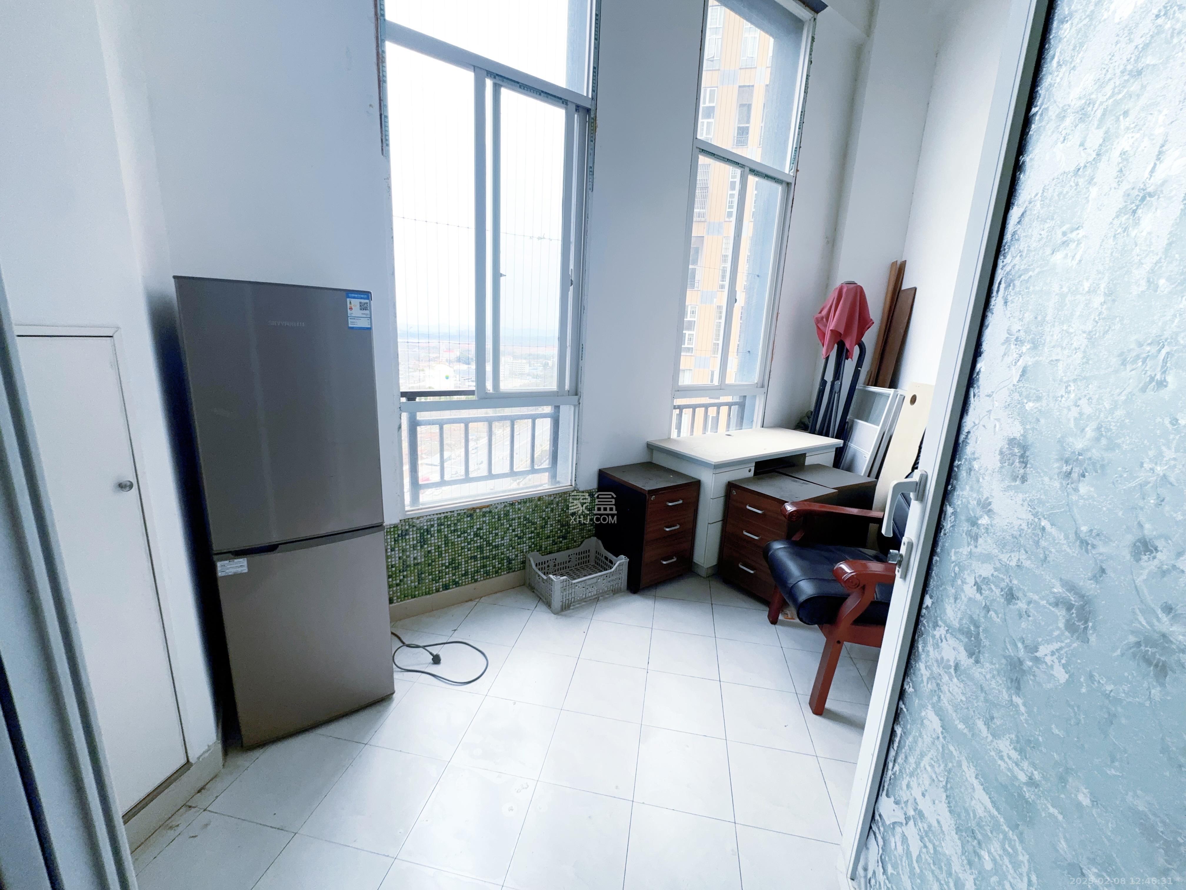 MOMA当代广场 1室0厅0卫 2800.0元/月 MOMA当代广场 1室0厅0卫 2800.0元/月室内图