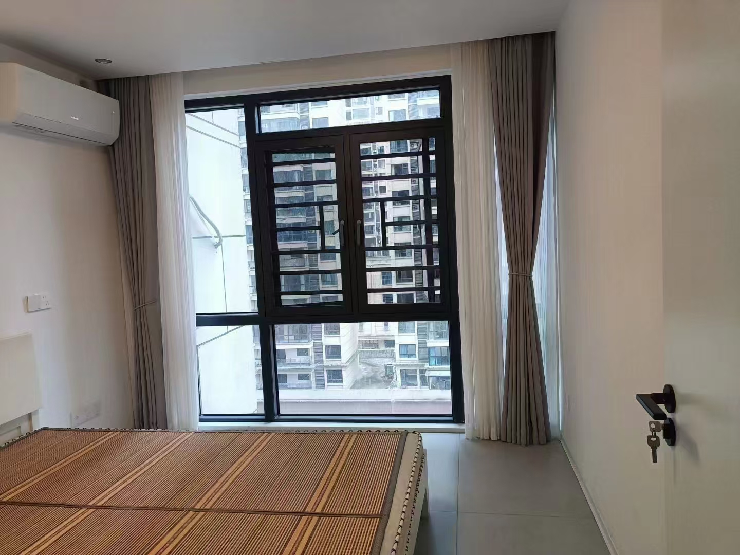 五江碧桂园城市广场 4室2厅2卫 80.8万 五江碧桂园城市广场 4室2厅2卫 80.8万客厅