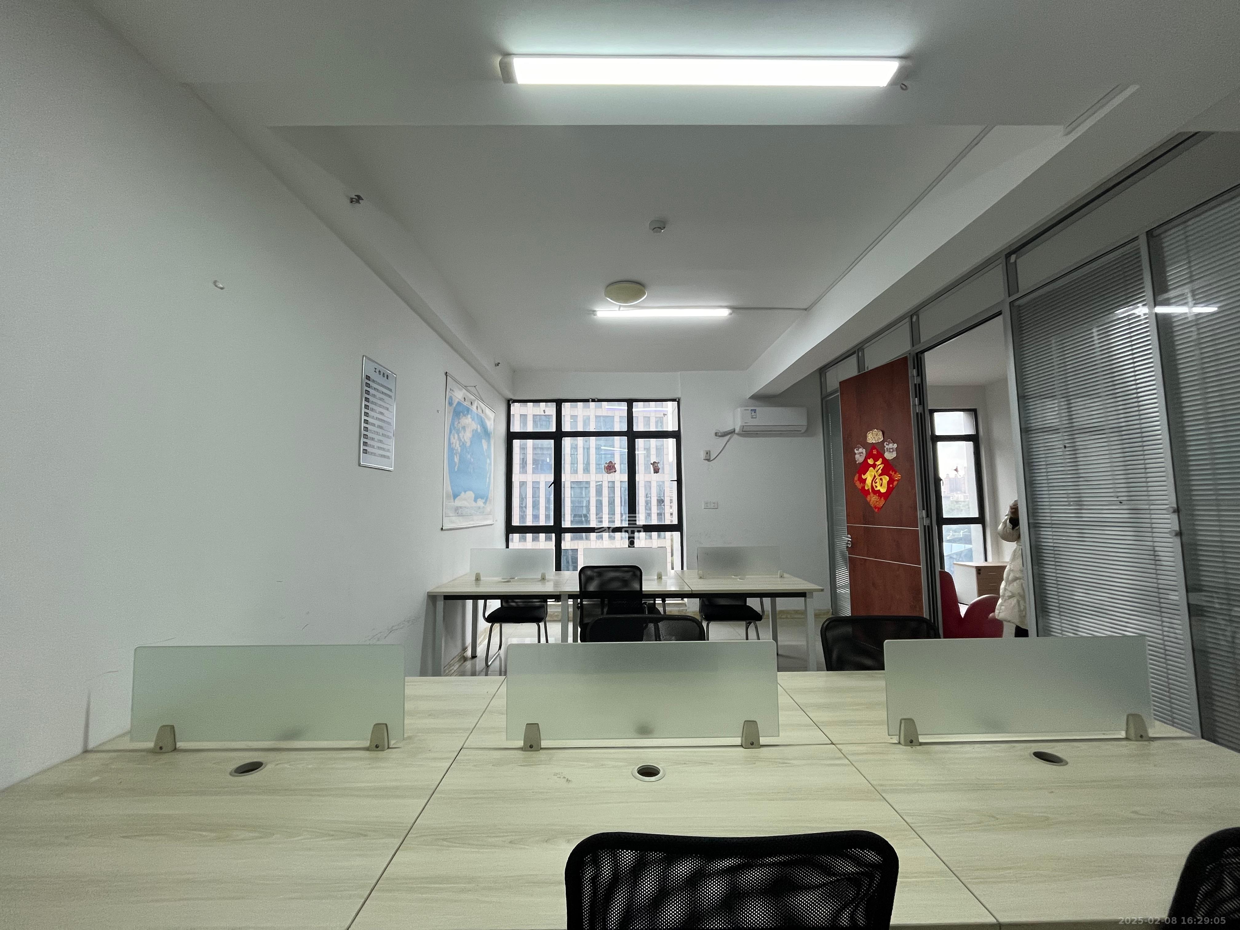 融科东南海  2室2厅1卫   6000.00元/月室内图