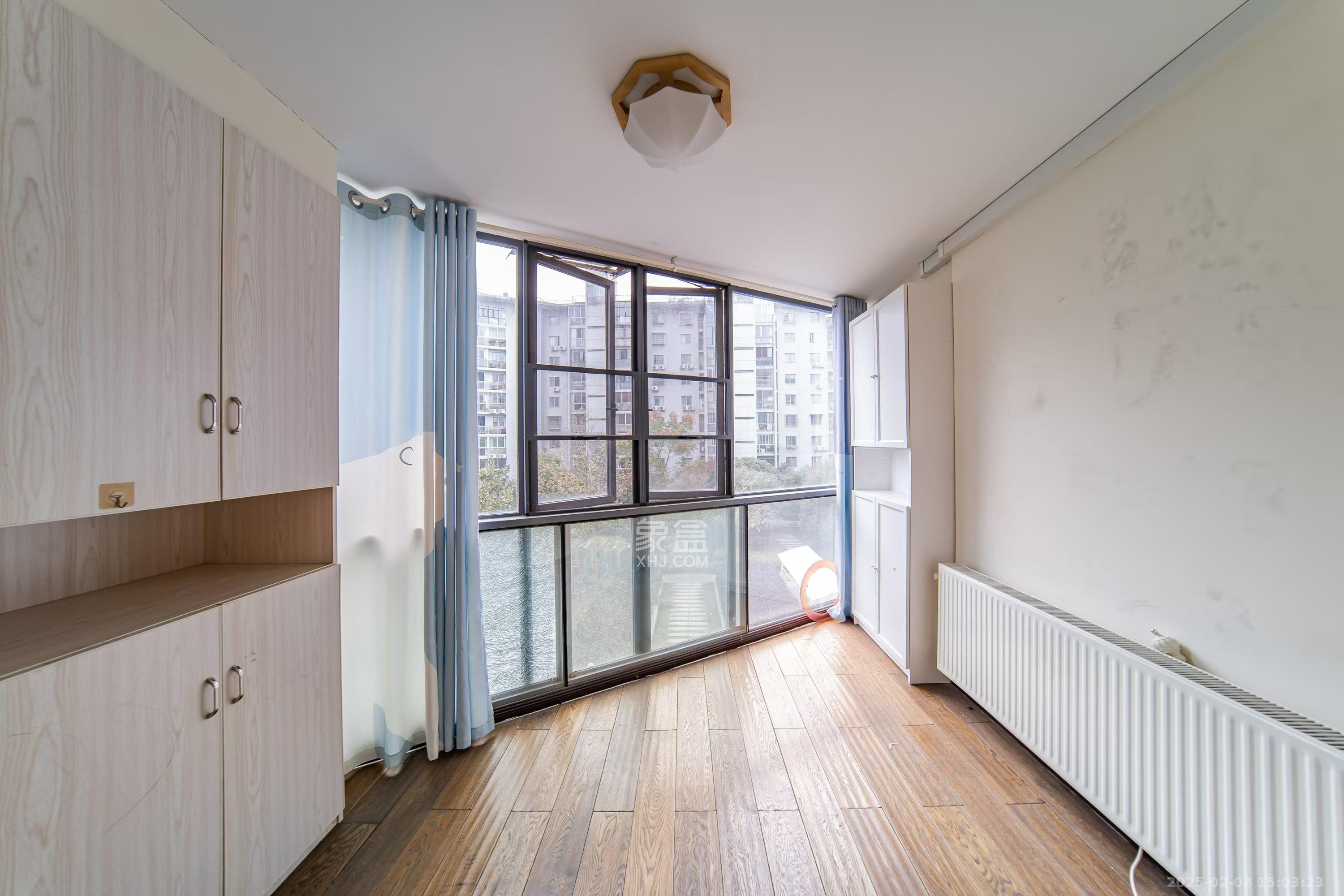 阳光100二期 4室2厅2卫 3500.0元/月 阳光100二期 4室2厅2卫 3500.0元/月室内图