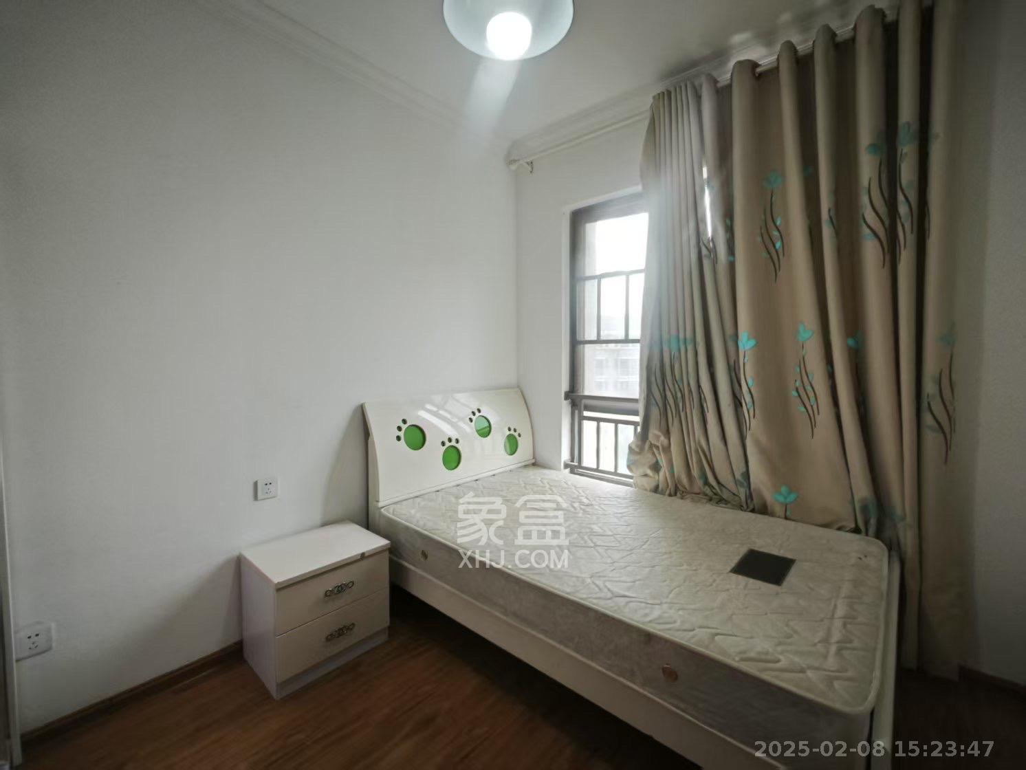 旭辉御府 1室2厅1卫 2600.0元/月 旭辉御府 1室2厅1卫 2600.0元/月室内图