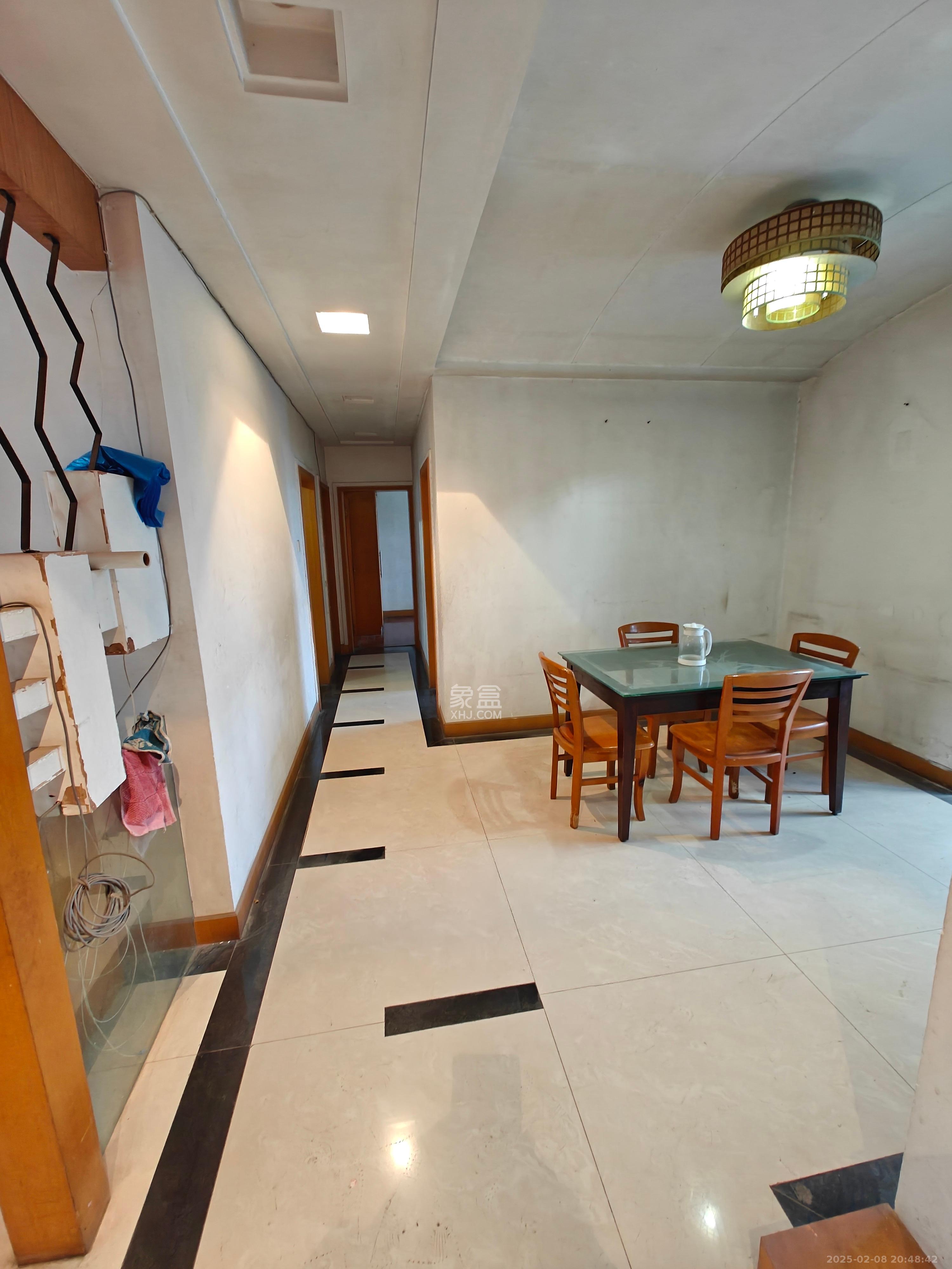 创远花园 4室2厅2卫 2500.0元/月 创远花园 4室2厅2卫 2500.0元/月室内图