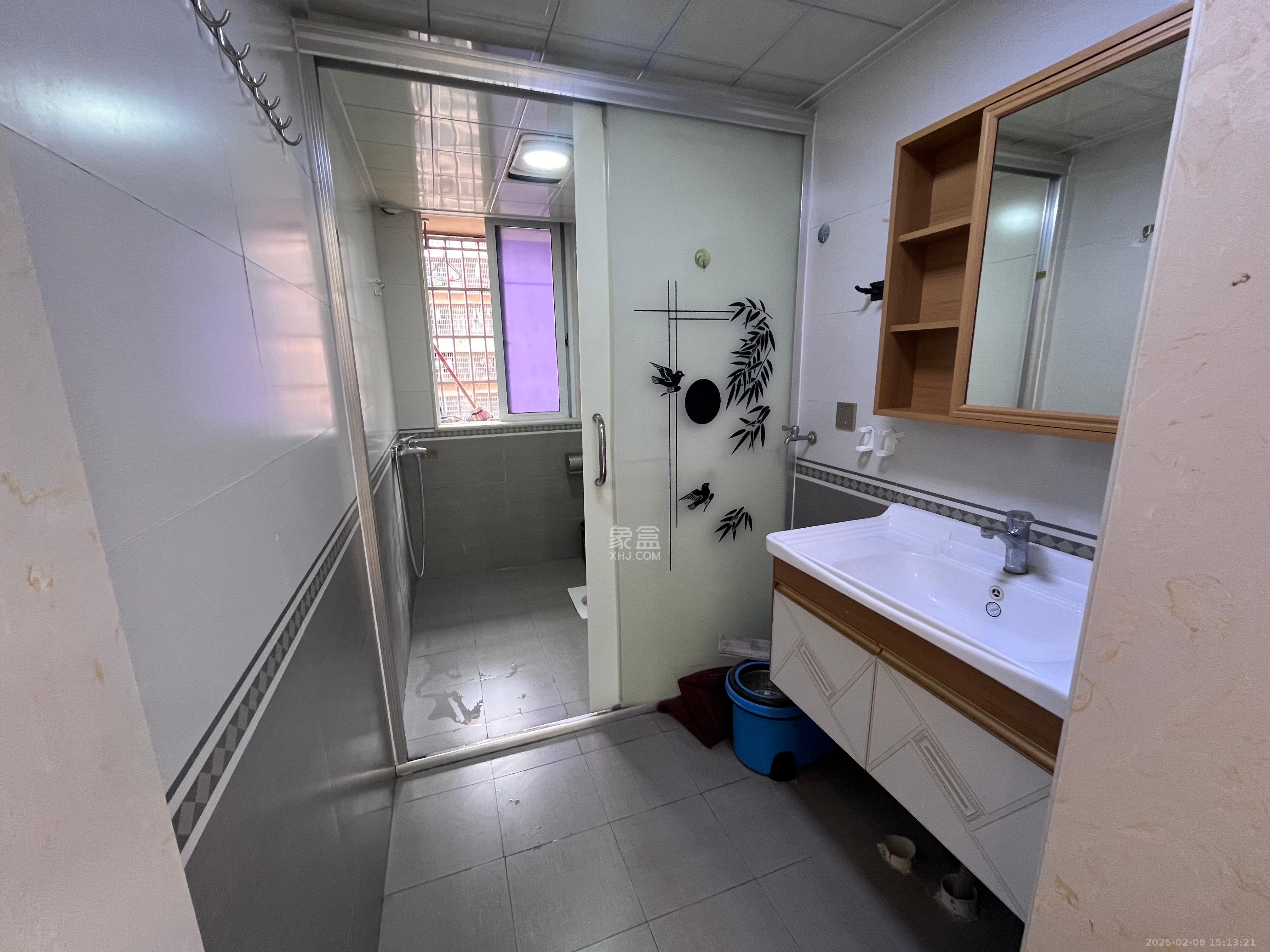 家兴苑  3室2厅1卫    2400.0元/月 家兴苑  3室2厅1卫    2400.0元/月室内图