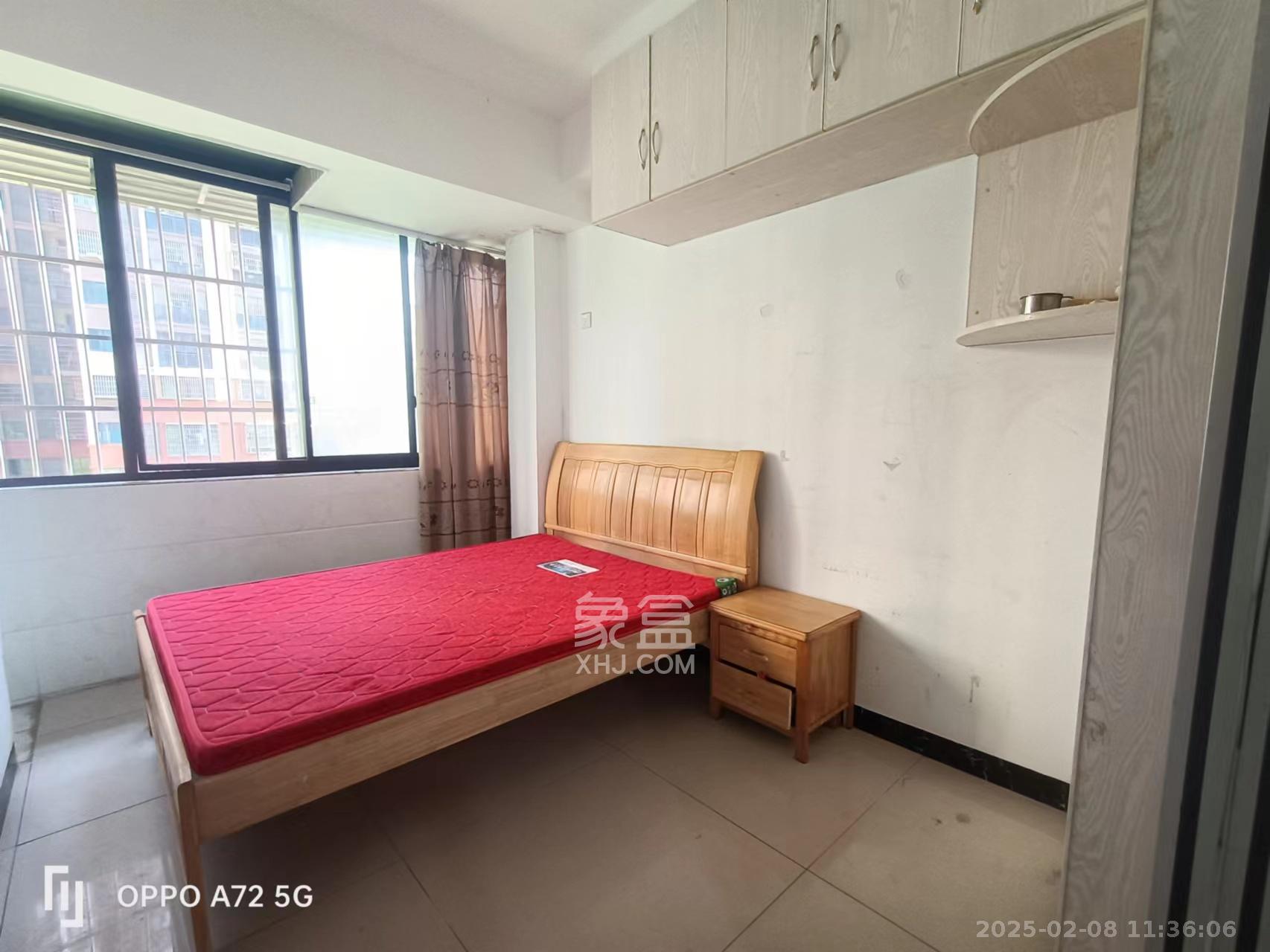 盛地春天里 3室2厅1卫 1500.0元/月 盛地春天里 3室2厅1卫 1500.0元/月室内图