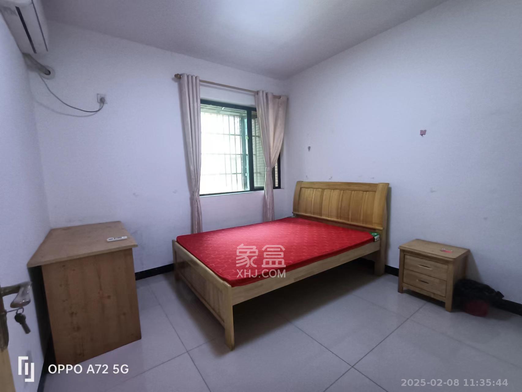 盛地春天里 3室2厅1卫 1500.0元/月 盛地春天里 3室2厅1卫 1500.0元/月室内图