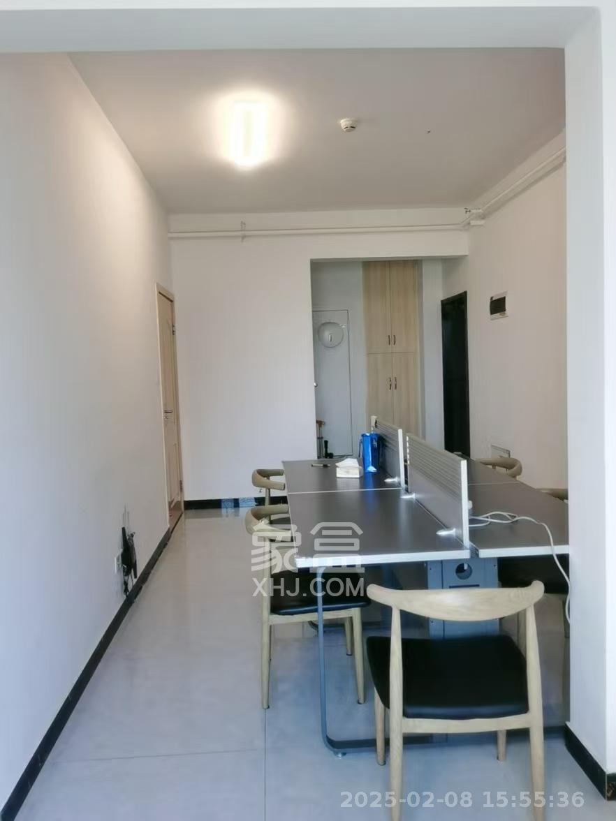 半山公馆(半山国际中心) 1室1厅1卫 4000.0元/月 半山公馆(半山国际中心) 1室1厅1卫 4000.0元/月室内图