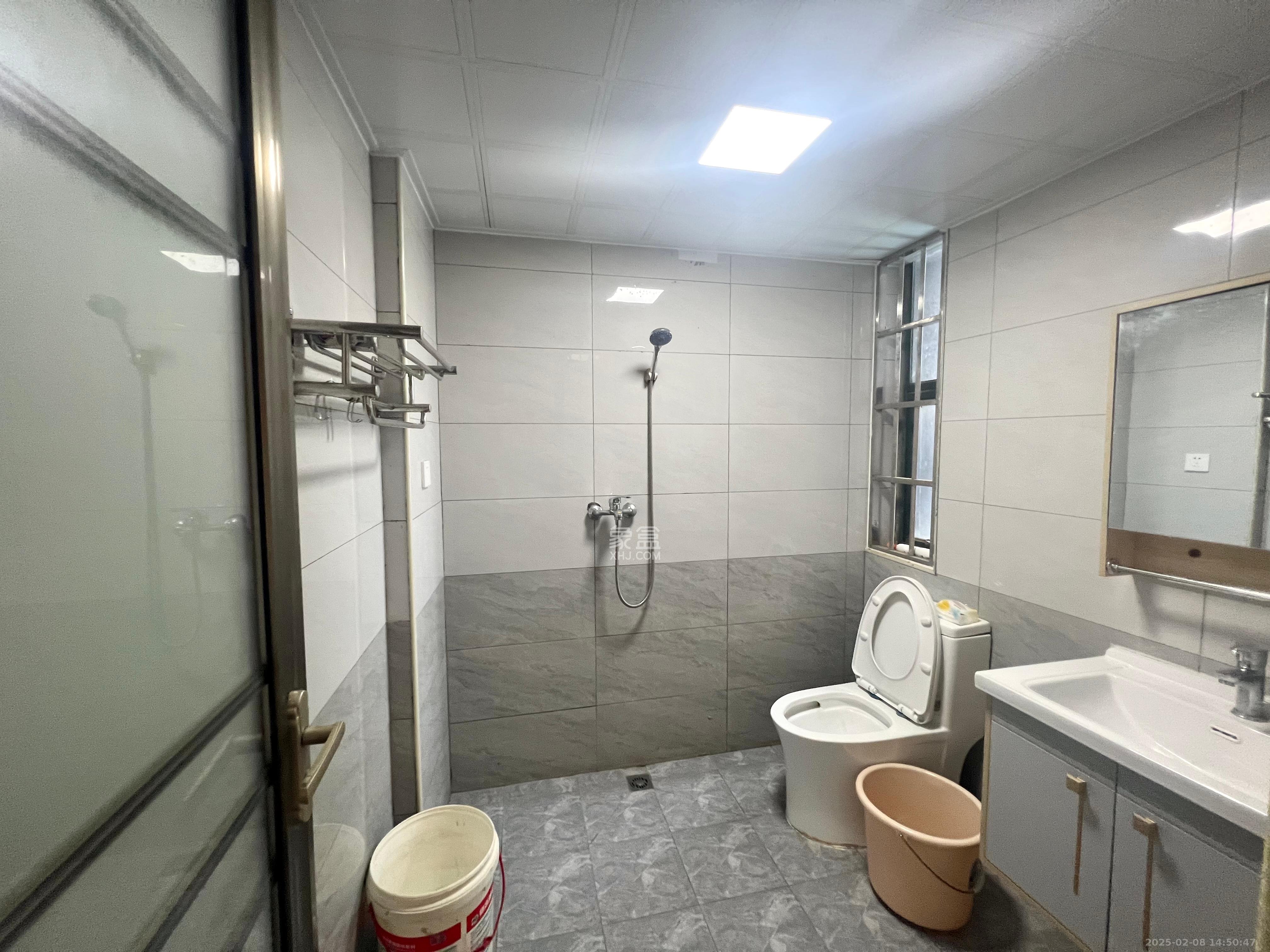 帝豪国际 3室2厅2卫 1600.0元/月 帝豪国际 3室2厅2卫 1600.0元/月室内图