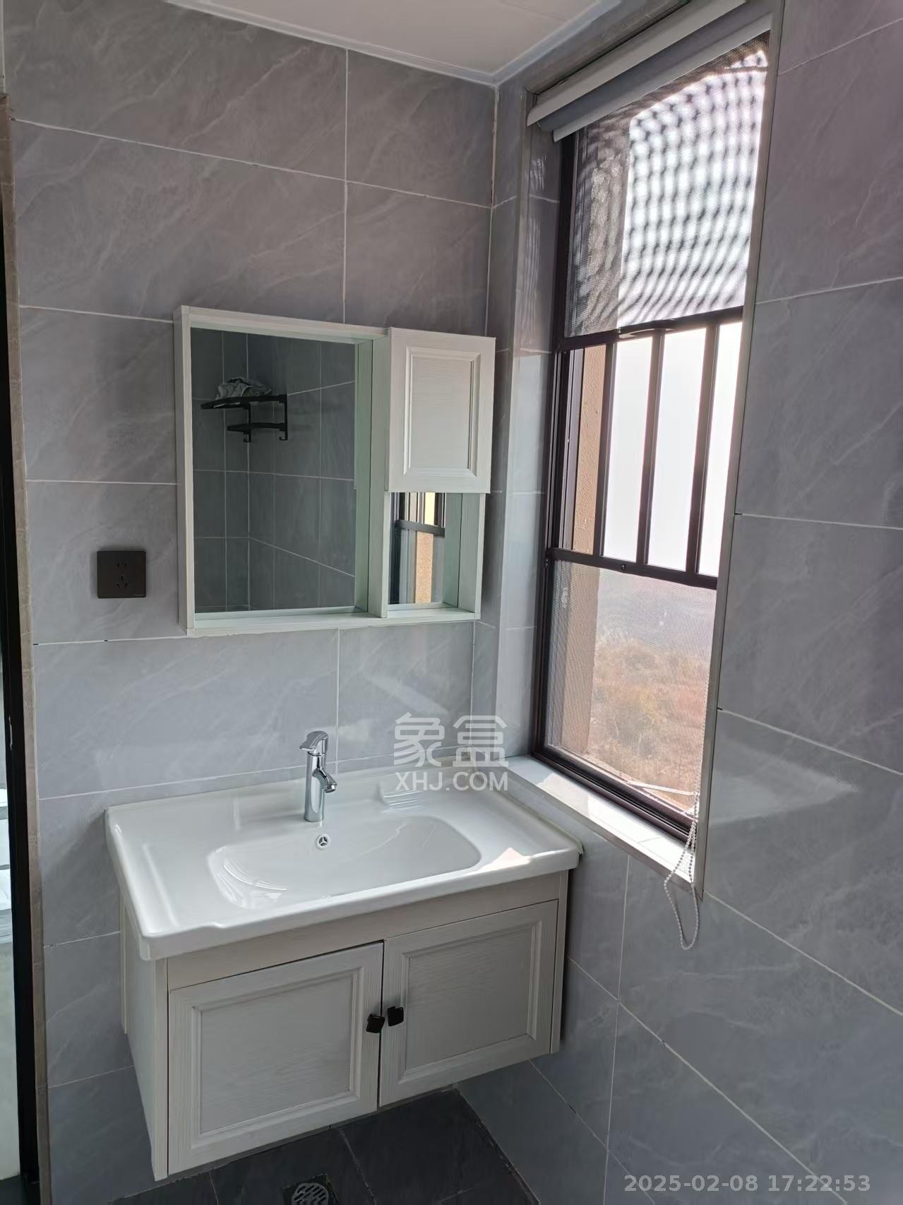 恒泰湘壹府 3室2厅2卫 2200.0元/月 恒泰湘壹府 3室2厅2卫 2200.0元/月室内图