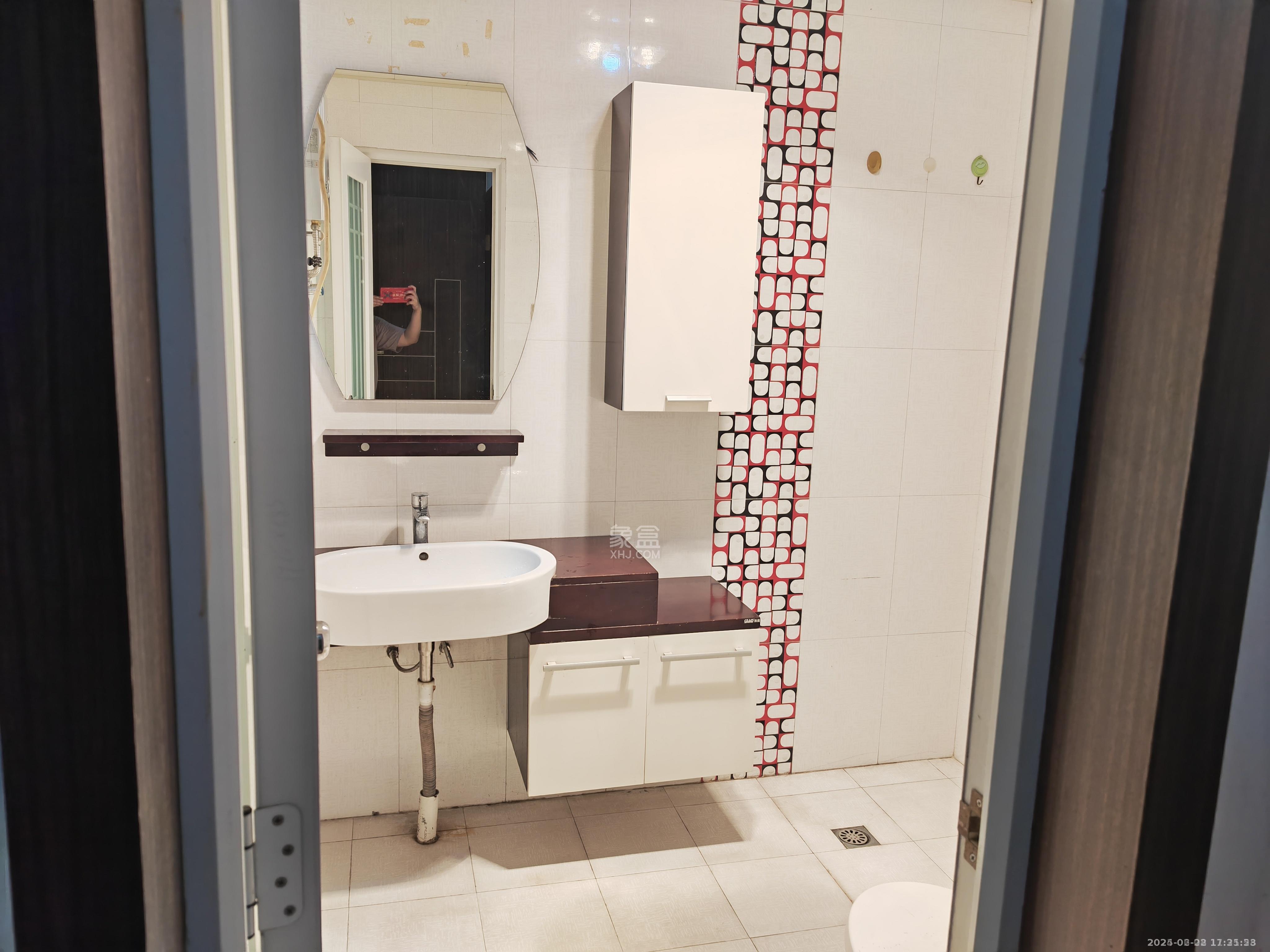 香草园  3室2厅2卫    1200.0元/月 香草园  3室2厅2卫    1200.0元/月室内图