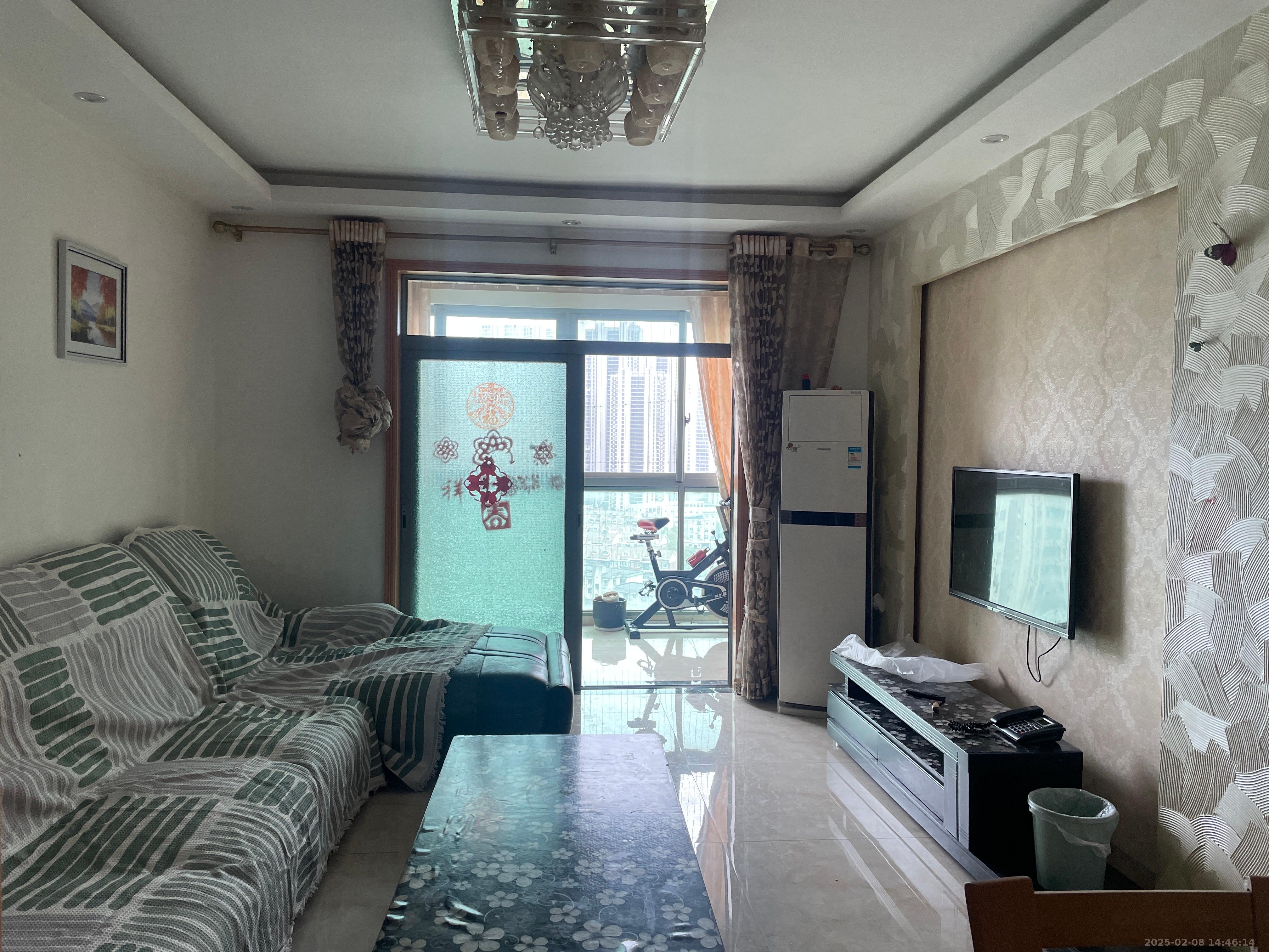 新城新世界一二三期  2室1厅1卫    2300.0元/月 新城新世界一二三期  2室1厅1卫    2300.0元/月室内图