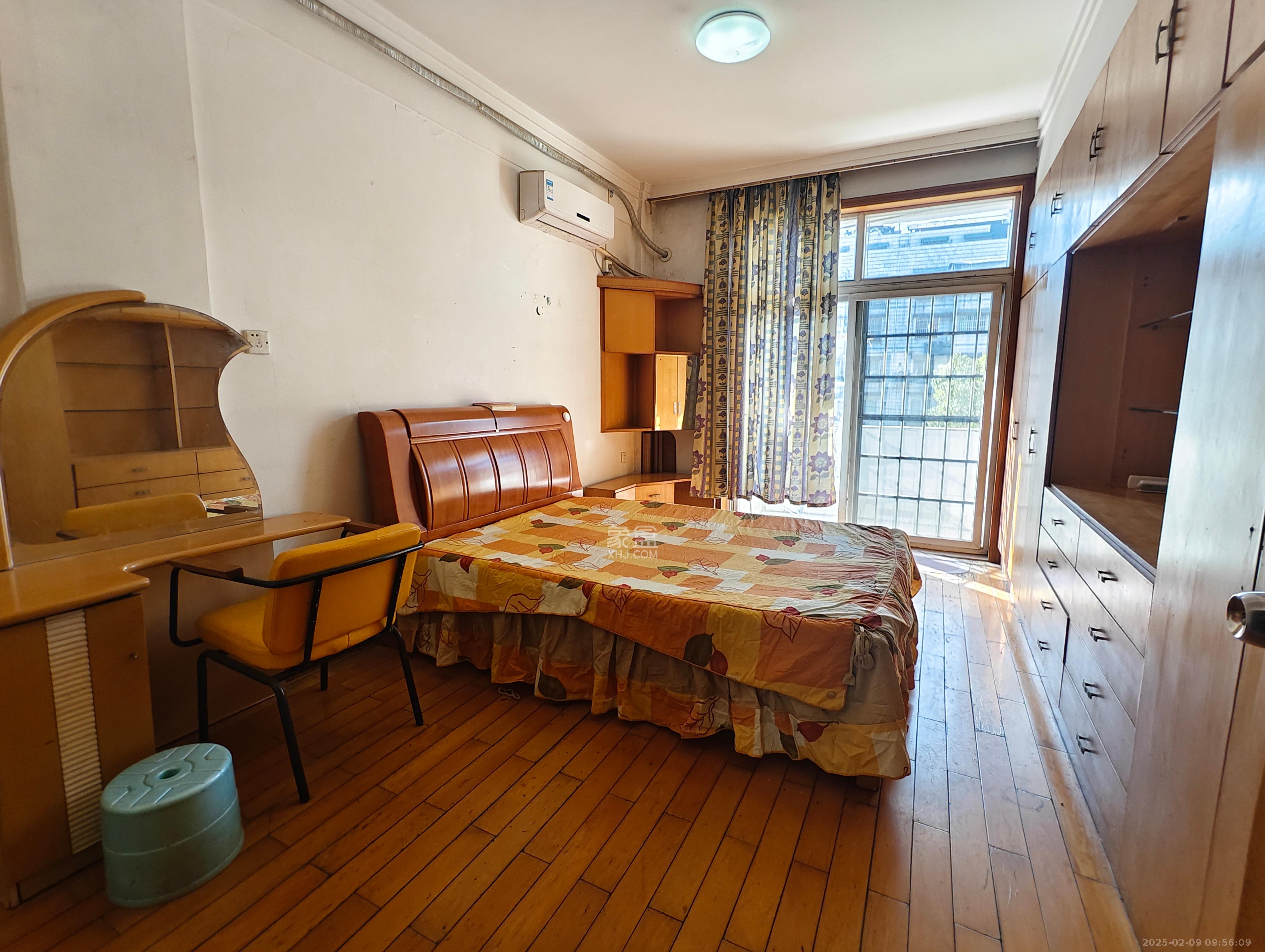 荷花园保险公司宿舍 3室2厅1卫 2000.0元/月 荷花园保险公司宿舍 3室2厅1卫 2000.0元/月室内图