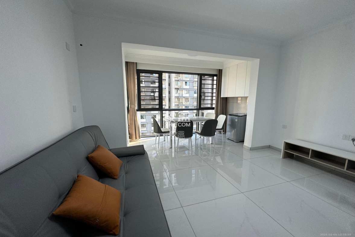 旭日嘉苑 1室1厅1卫 1300.0元/月 旭日嘉苑 1室1厅1卫 1300.0元/月室内图