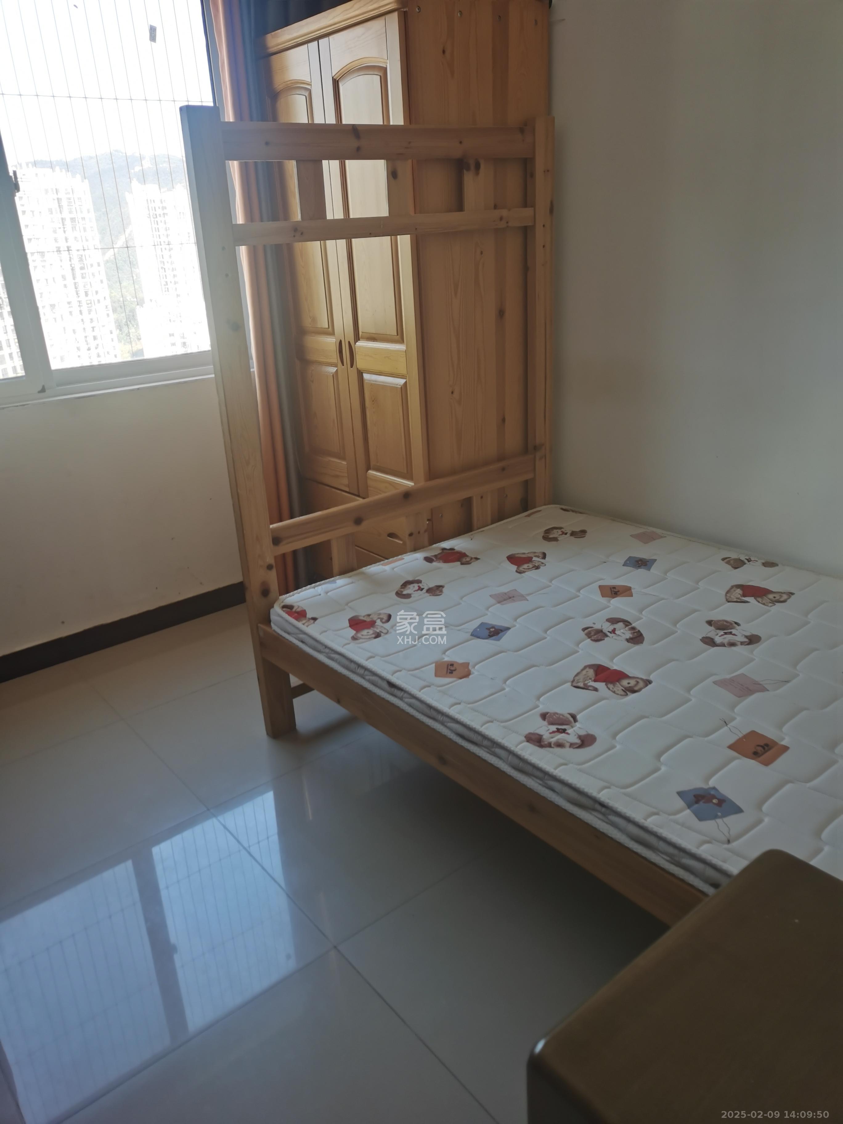 天麓尚层 3室2厅2卫 2300.0元/月 天麓尚层 3室2厅2卫 2300.0元/月室内图