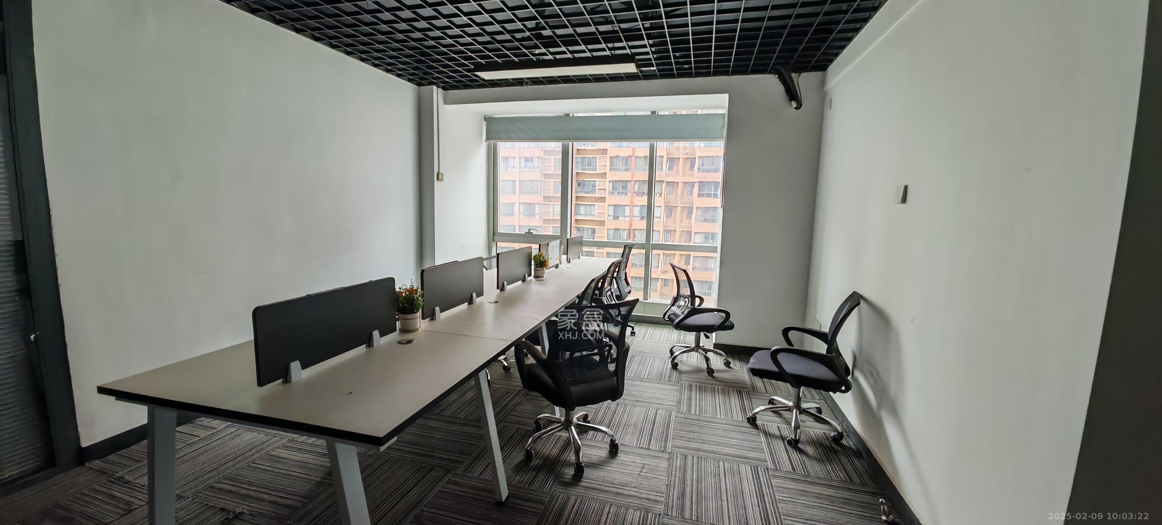 德思勤城市广场(宝格丽公寓) 1室1厅1卫 9000.0元/月 德思勤城市广场(宝格丽公寓) 1室1厅1卫 9000.0元/月室内图