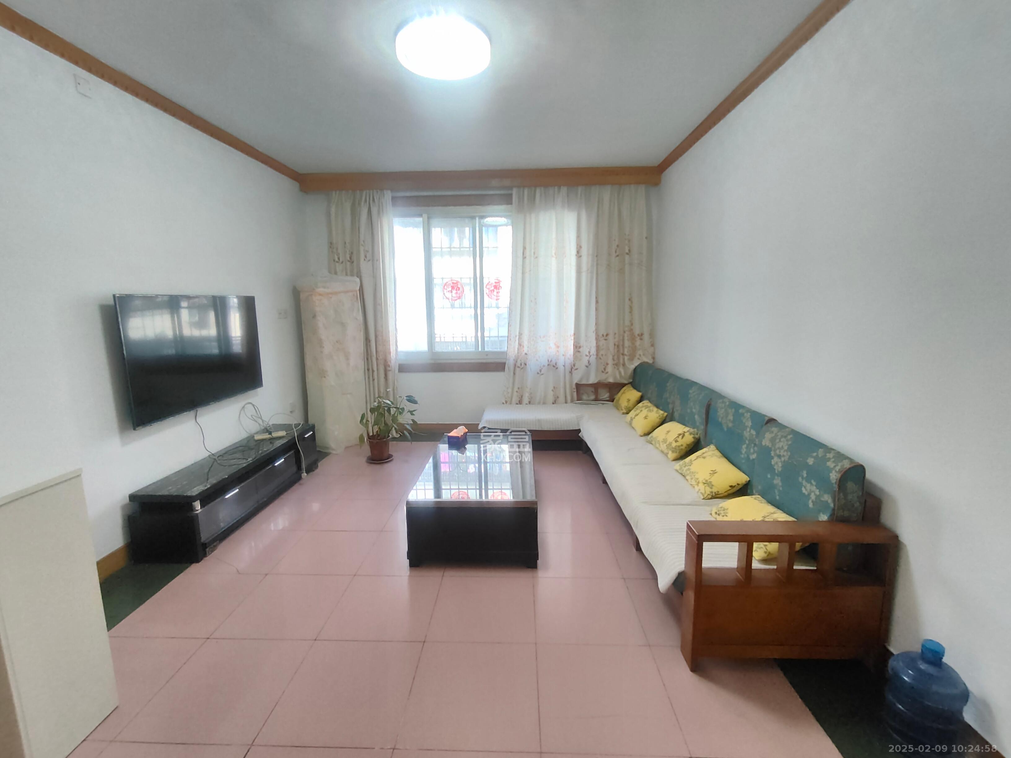 安泰新村  3室2厅1卫   2000.00元/月