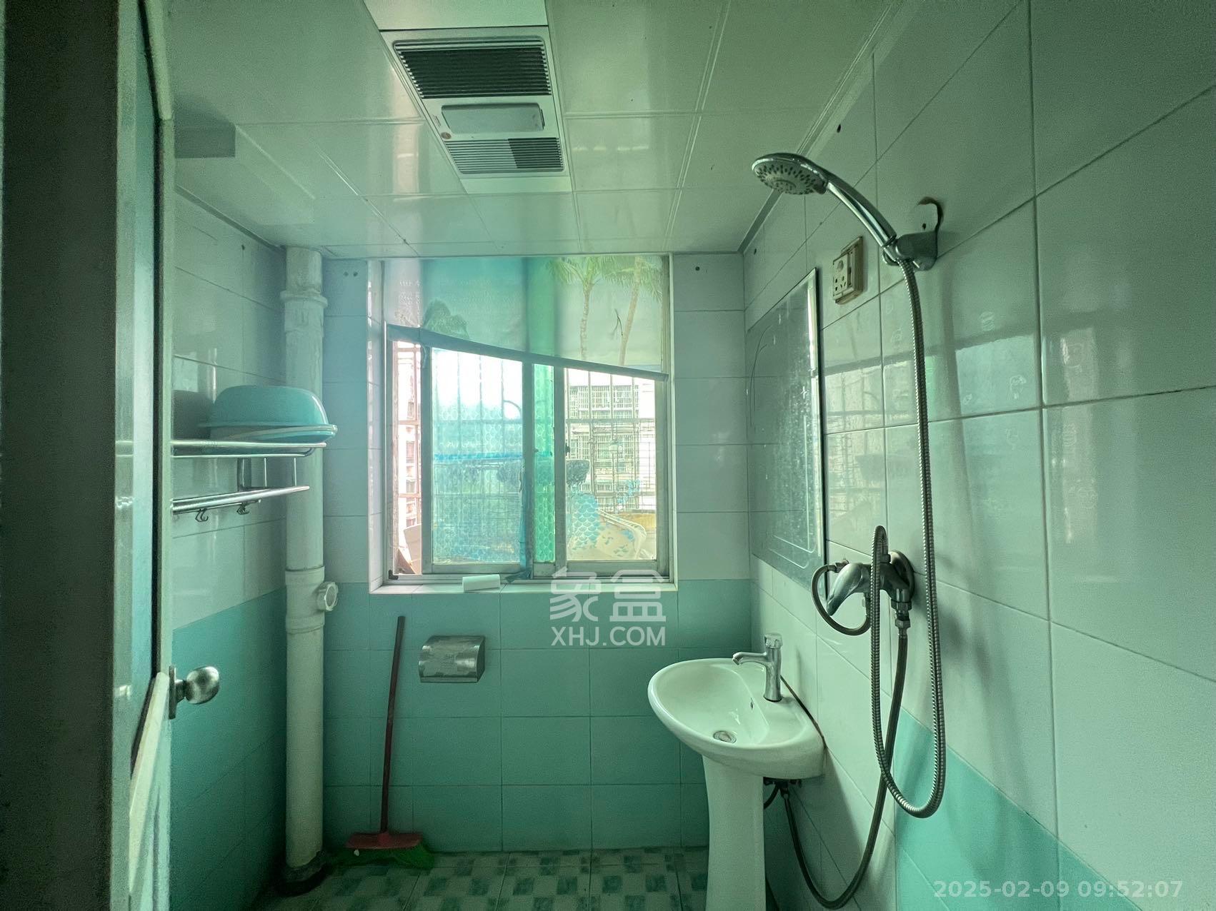 中南汽车世界 3室2厅1卫 1000.0元/月 中南汽车世界 3室2厅1卫 1000.0元/月室内图