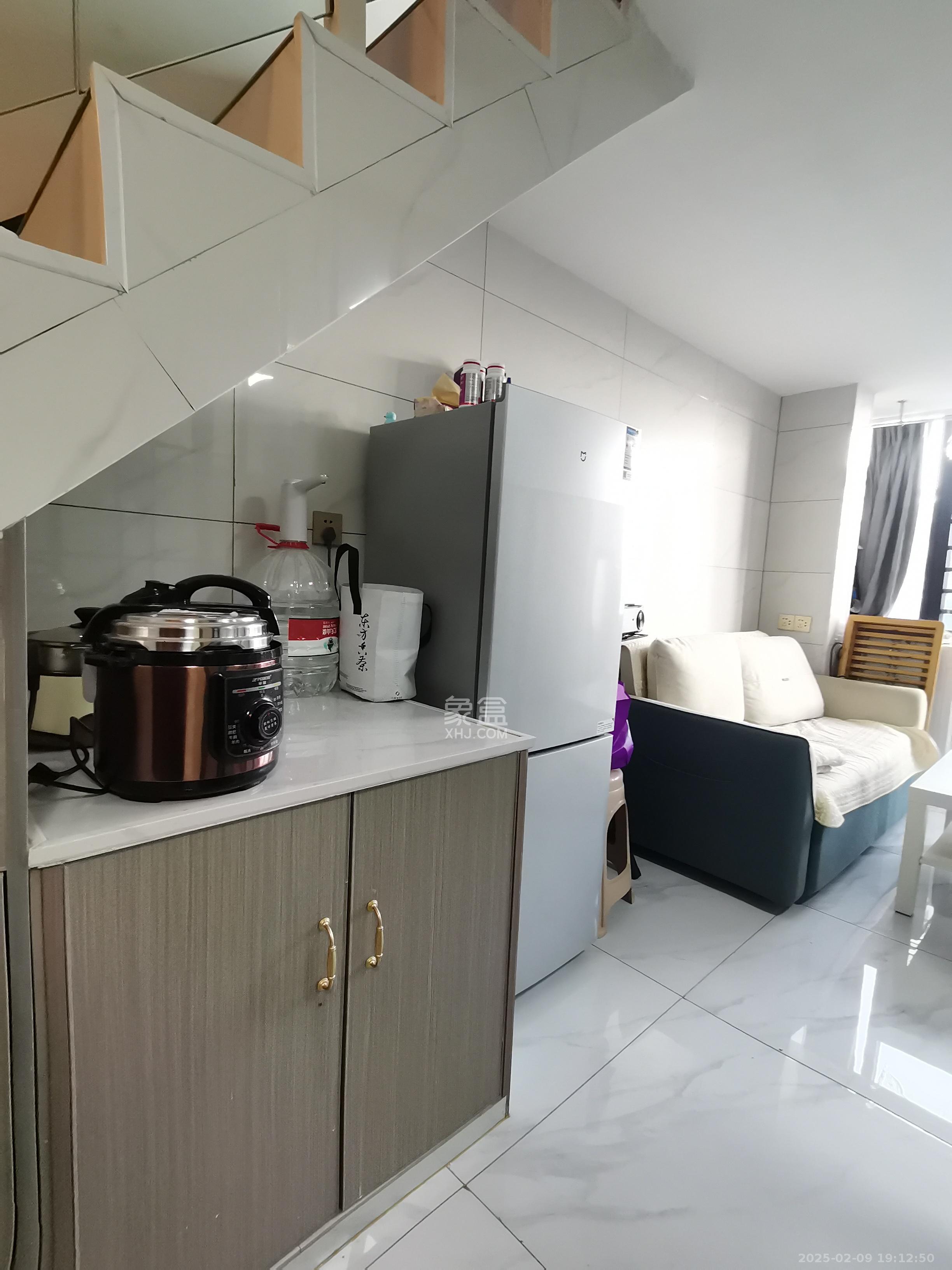 碧桂园星荟 1室0厅0卫 1400.0元/月 碧桂园星荟 1室0厅0卫 1400.0元/月室内图