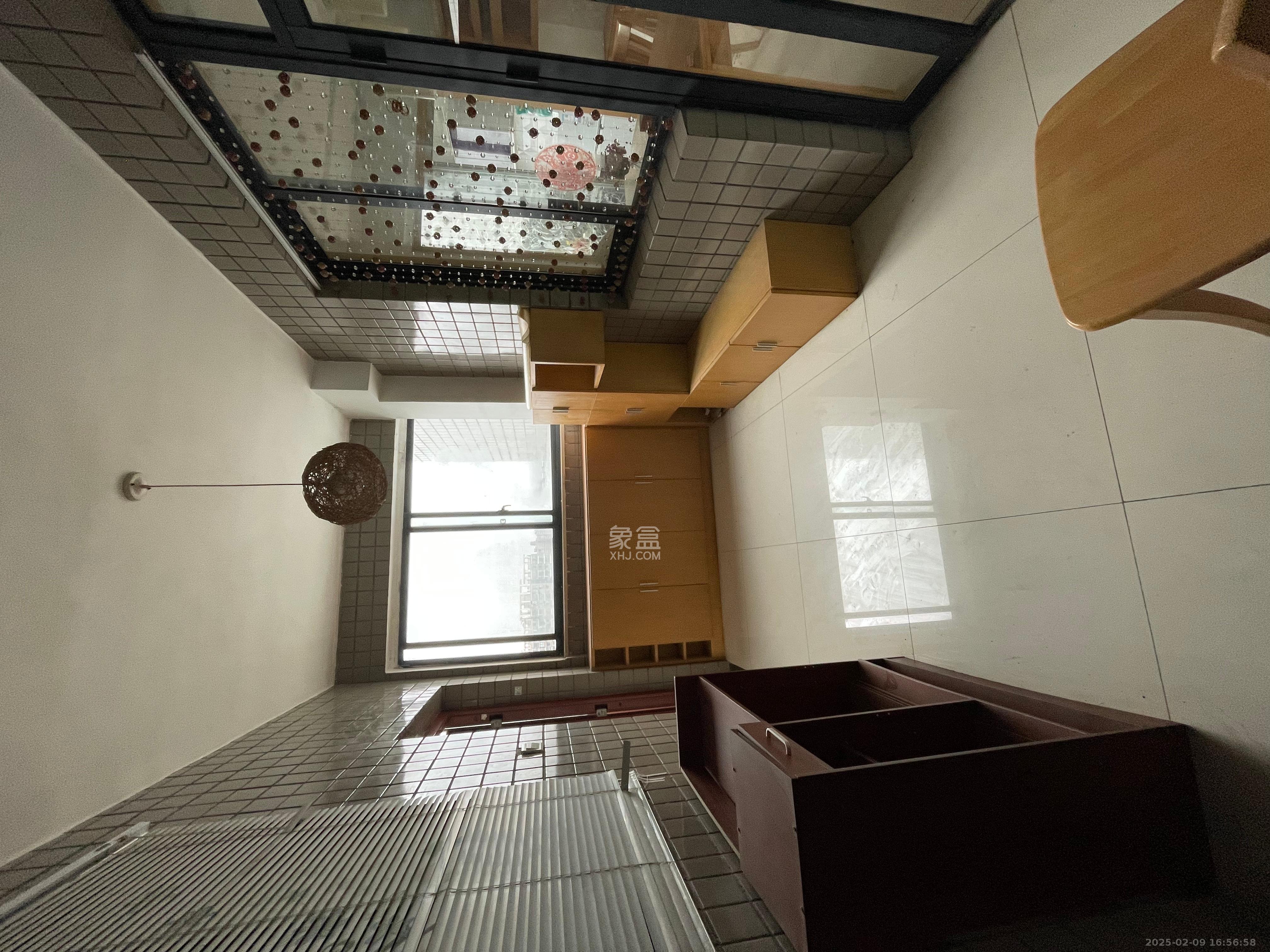 湘江世纪城鸿江苑 3室2厅1卫 1800.0元/月 湘江世纪城鸿江苑 3室2厅1卫 1800.0元/月室内图