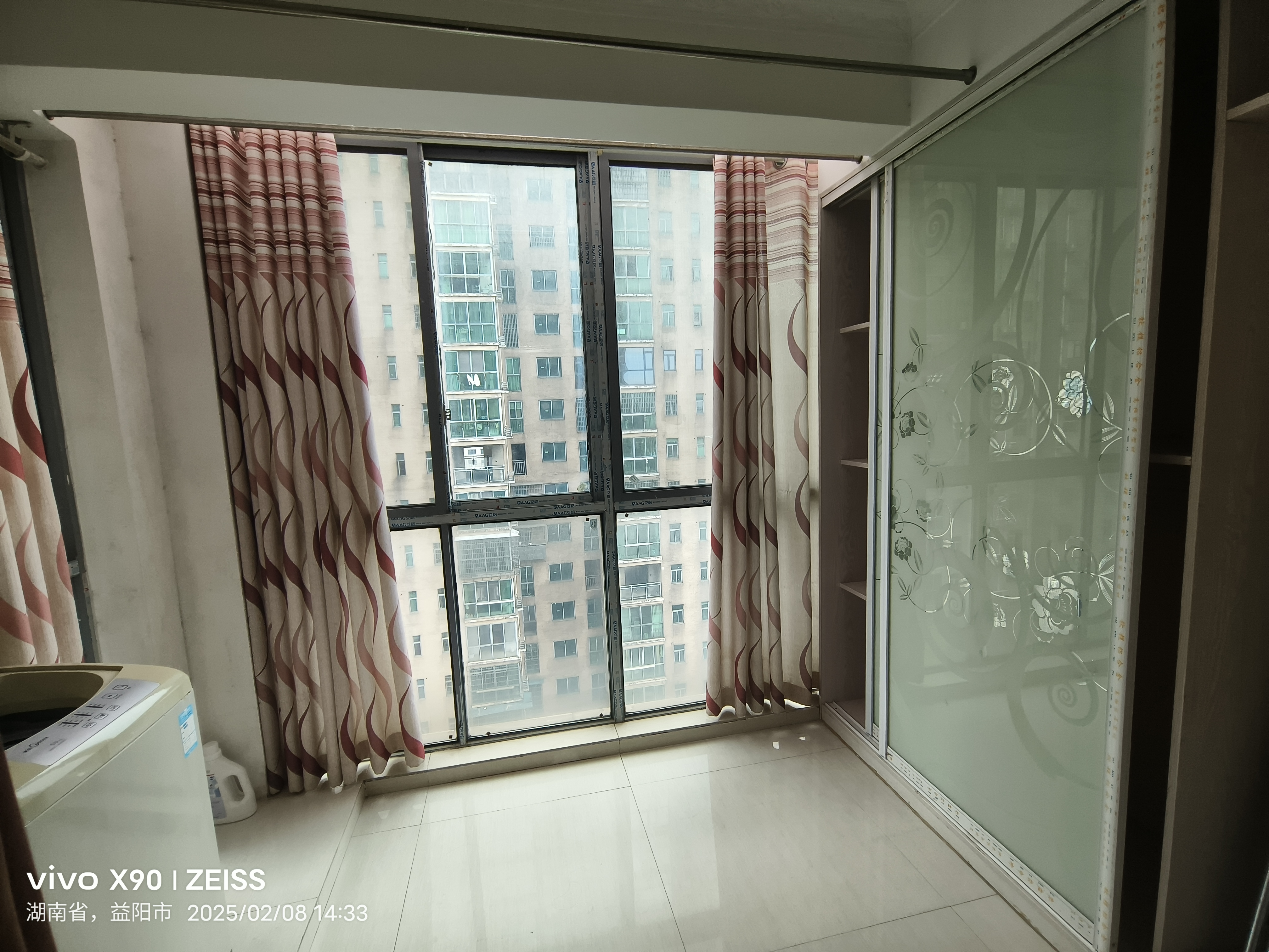 鹏利广场 1室1厅1卫 1000.0元/月 鹏利广场 1室1厅1卫 1000.0元/月室内图