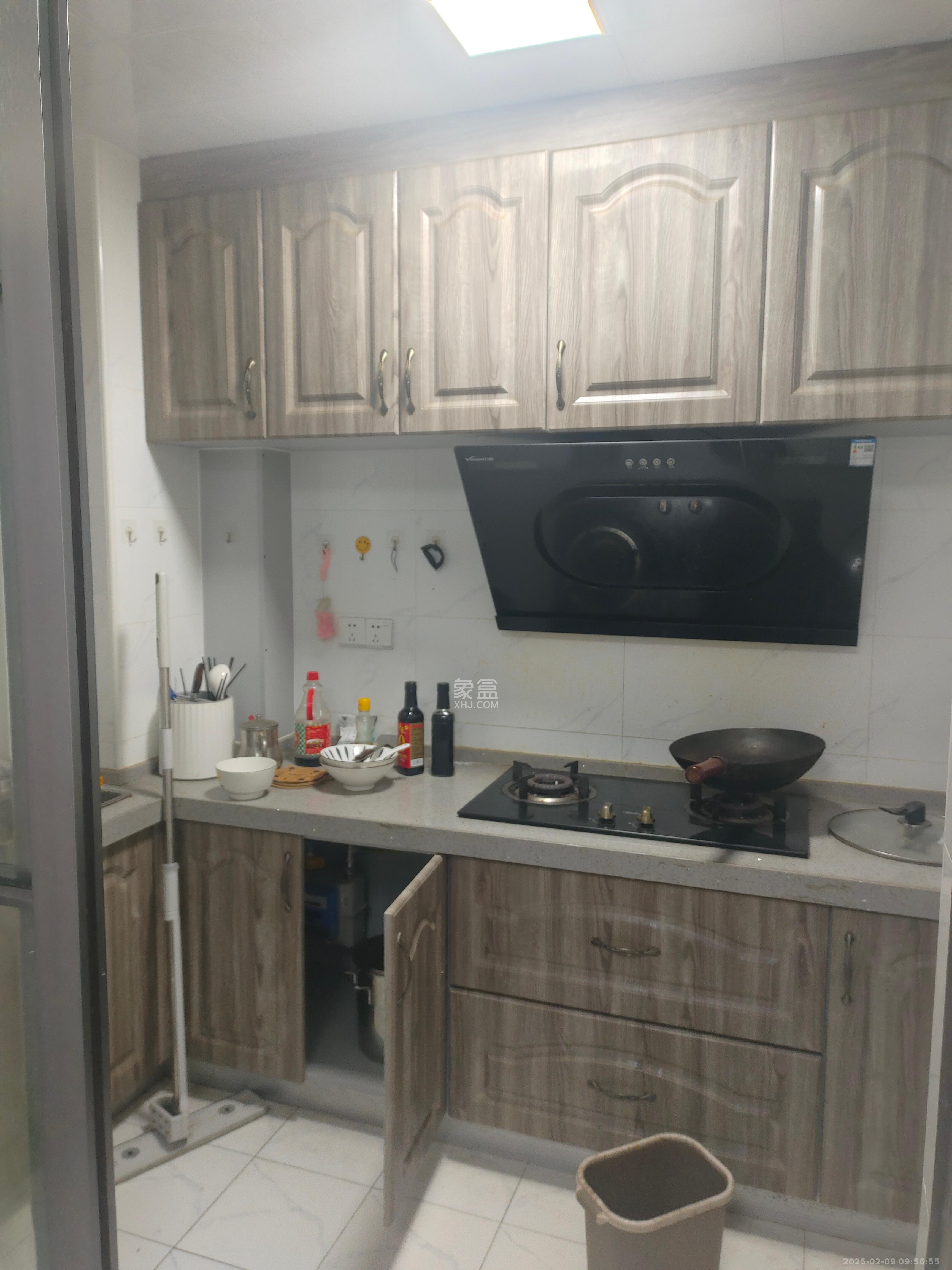 东业上城嘉苑(晟悦国际) 3室2厅1卫 2300.0元/月 东业上城嘉苑(晟悦国际) 3室2厅1卫 2300.0元/月室内图